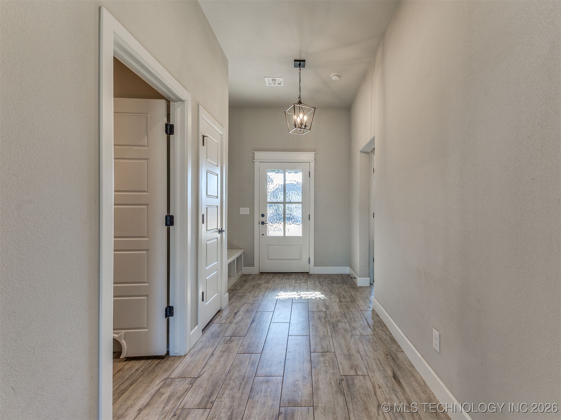 27605 E 108th Place S Property Photo 3