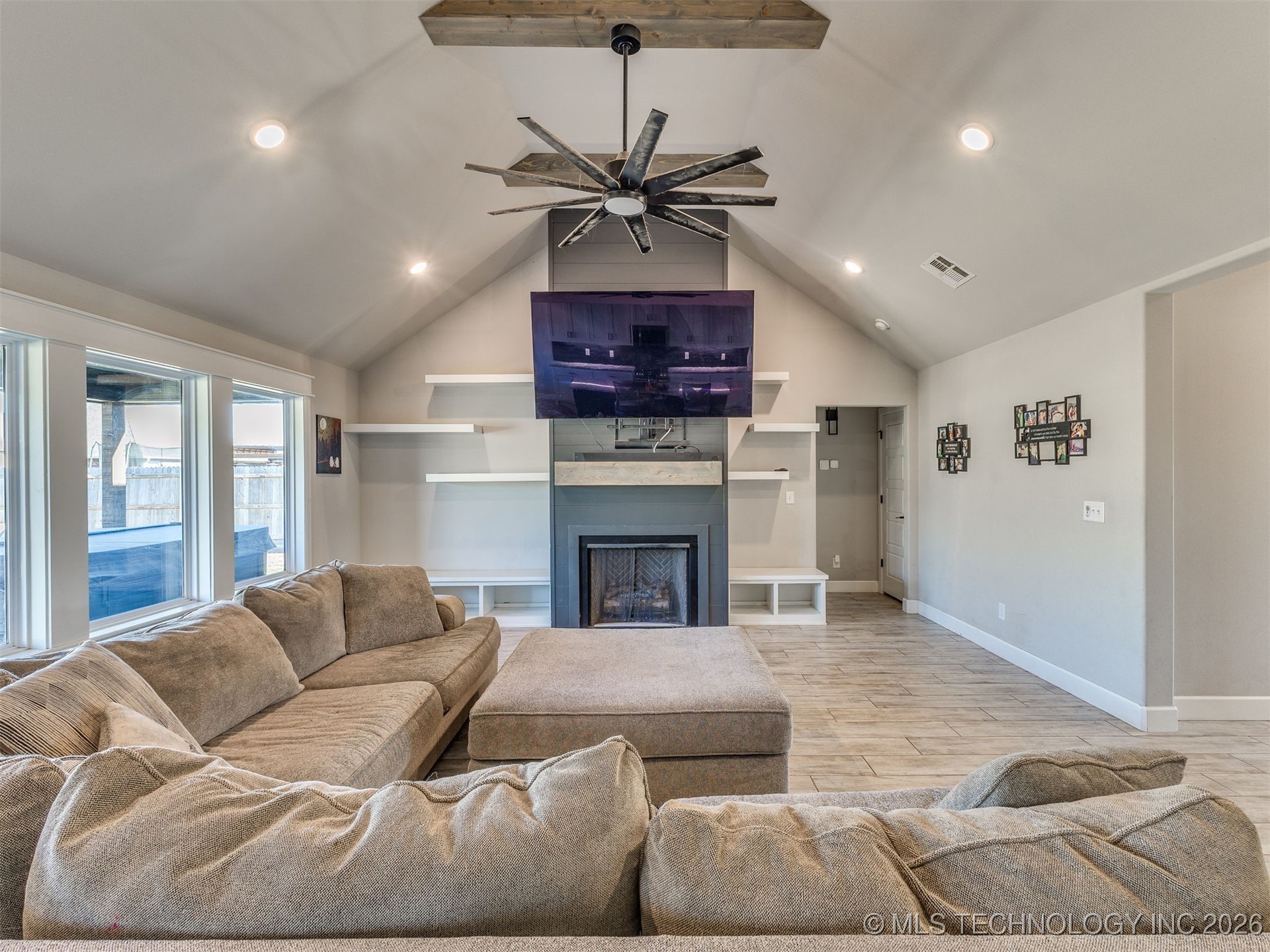 27605 E 108th Place S Property Photo 4