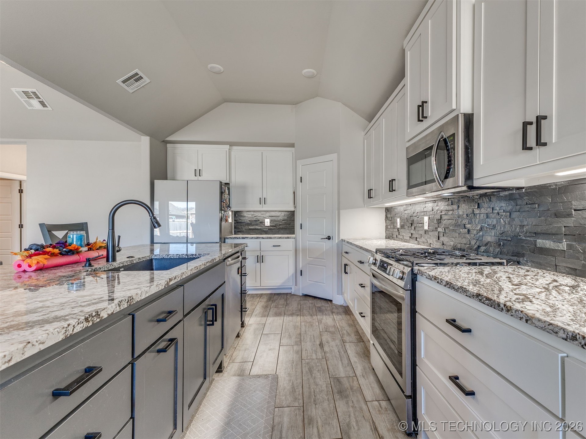 27605 E 108th Place S Property Photo 10