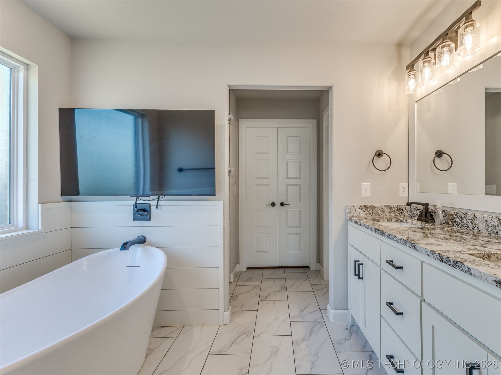 27605 E 108th Place S Property Photo 19