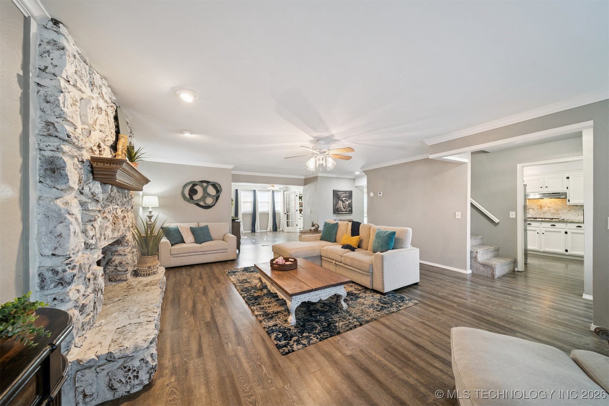 1001 W Queens Street Property Photo 6