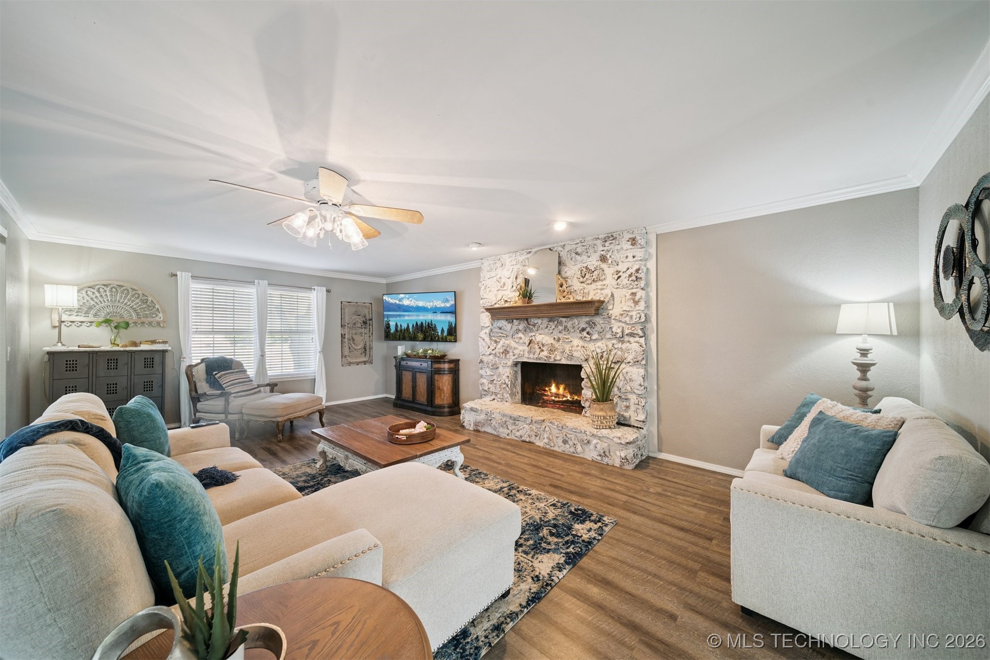 1001 W Queens Street Property Photo 7