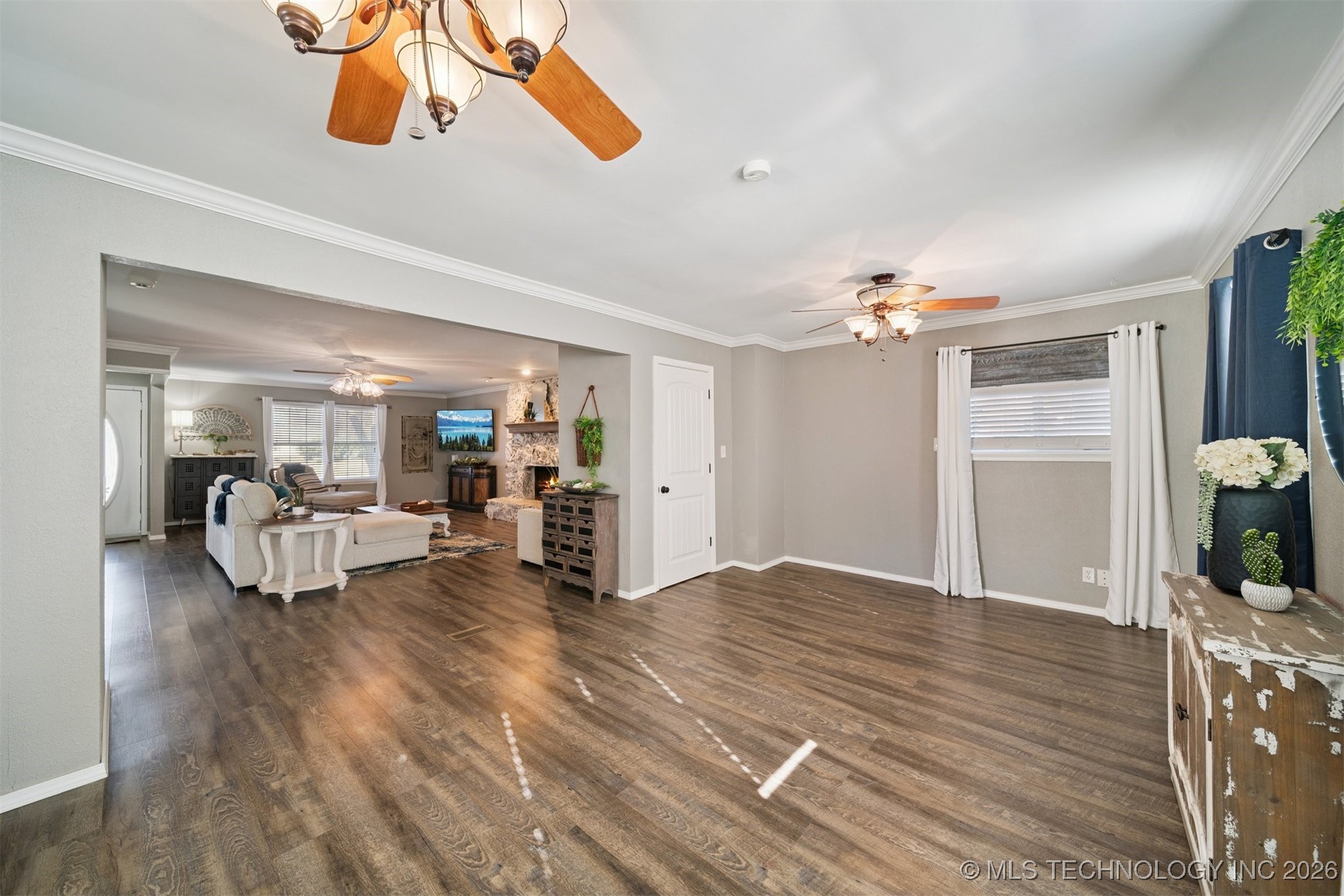 1001 W Queens Street Property Photo 9