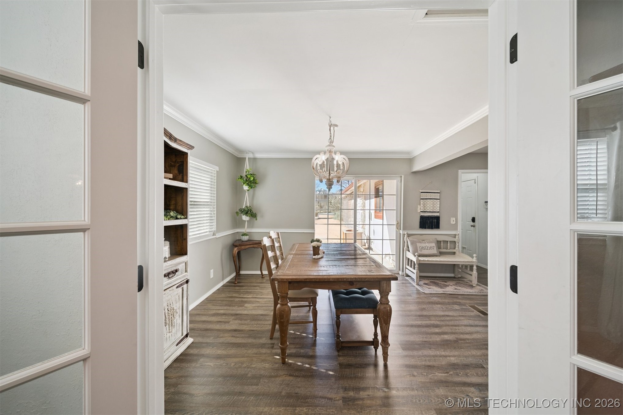 1001 W Queens Street Property Photo 11