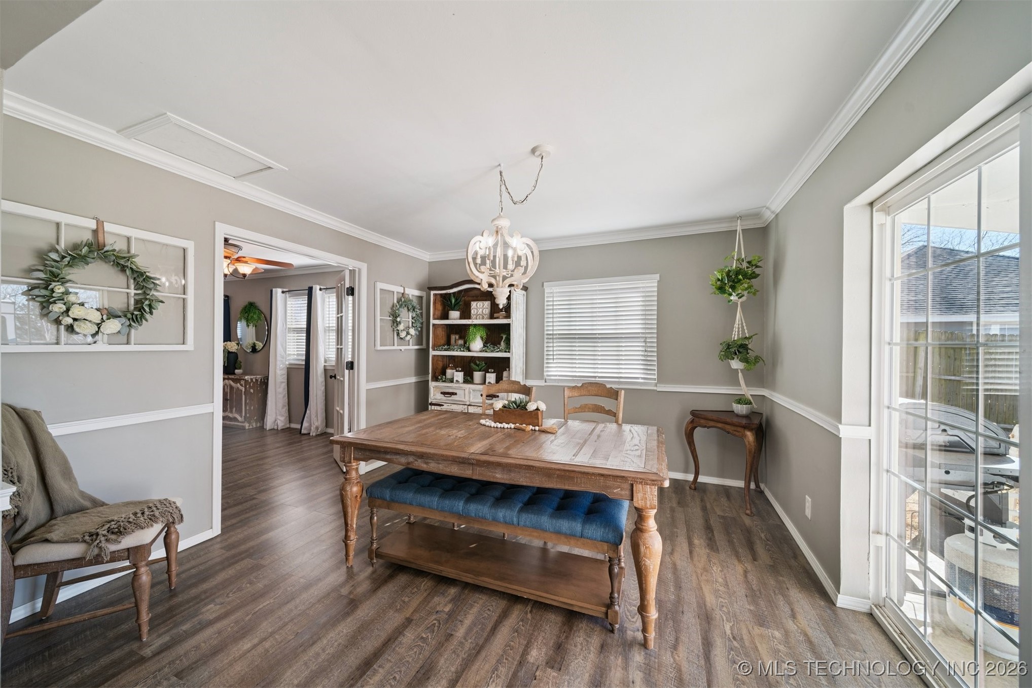 1001 W Queens Street Property Photo 12