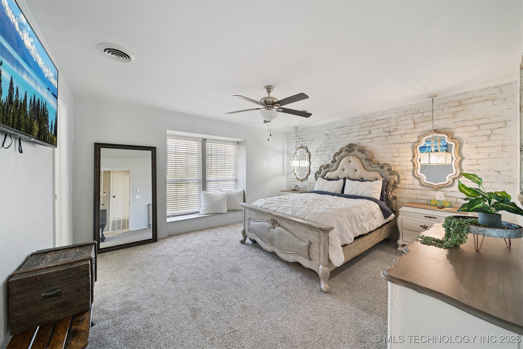 1001 W Queens Street Property Photo 26