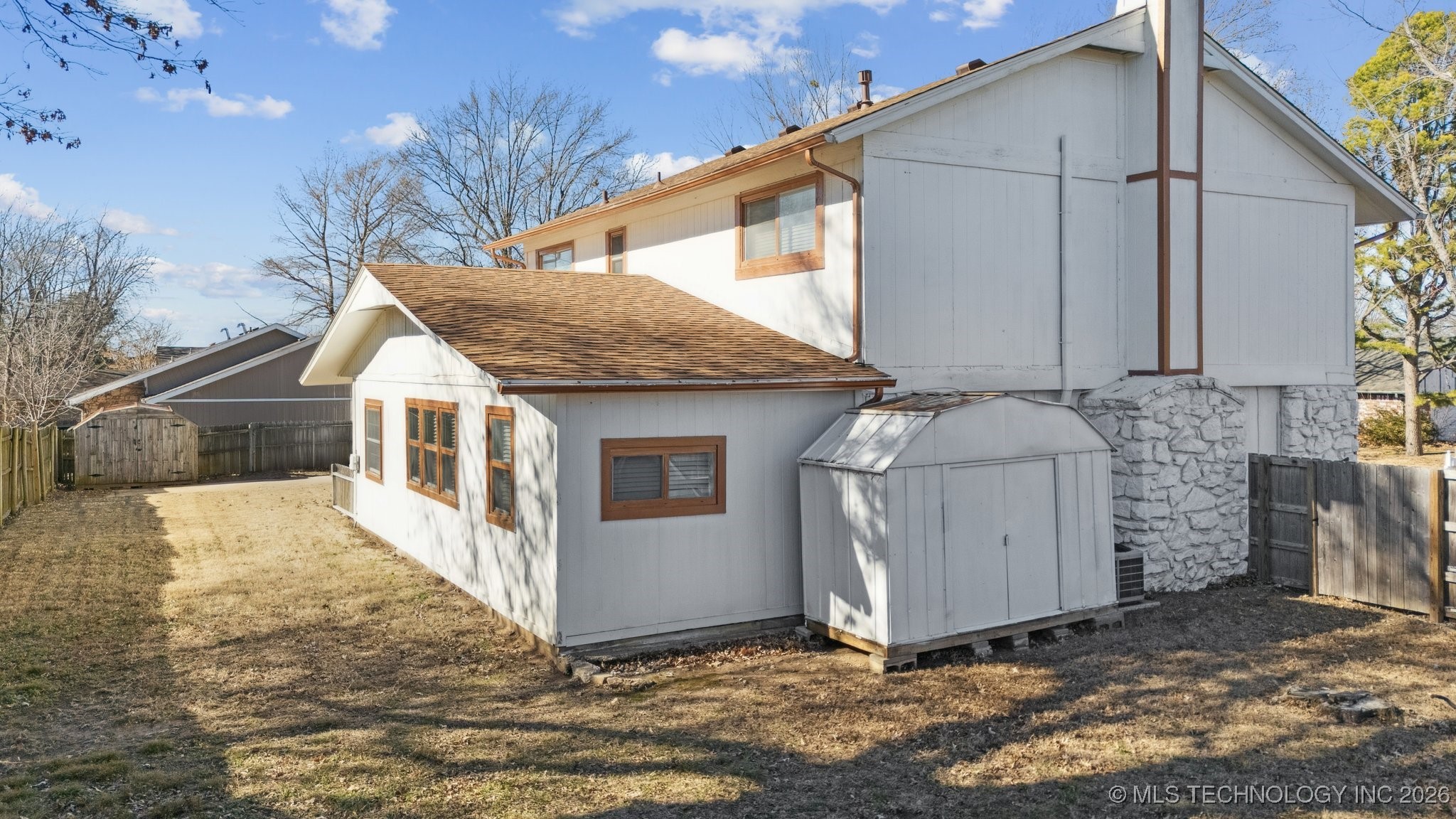 1001 W Queens Street Property Photo 36