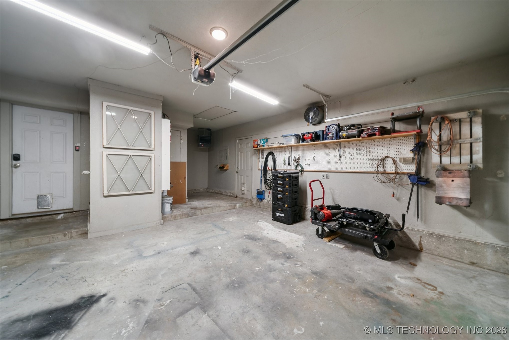 1001 W Queens Street Property Photo 41