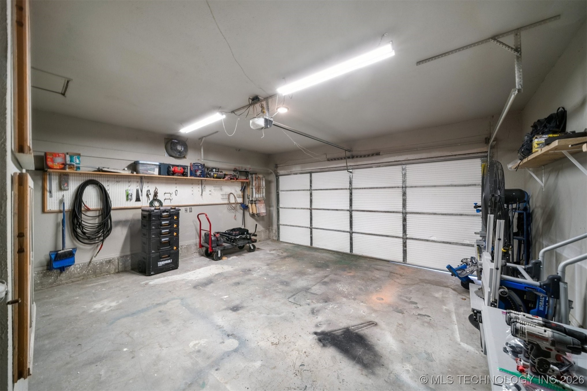 1001 W Queens Street Property Photo 42