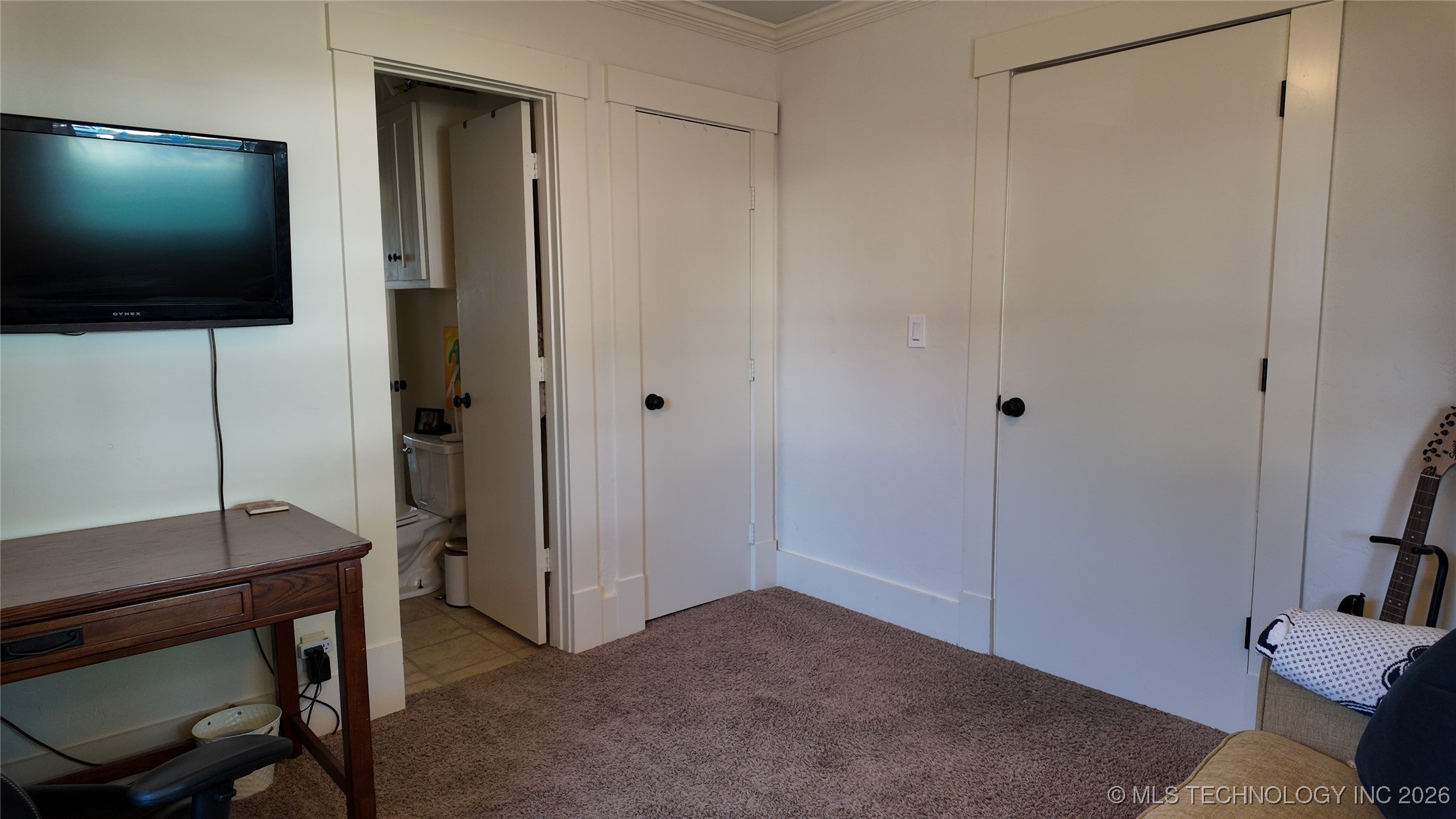 520 S Wheeling Avenue E Property Photo 3