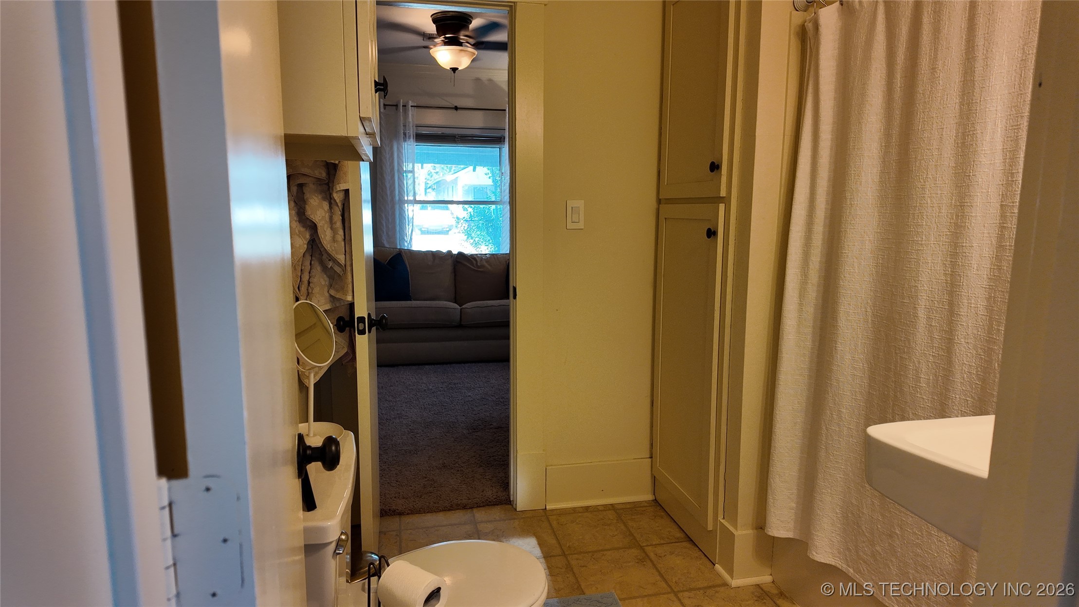 520 S Wheeling Avenue E Property Photo 6