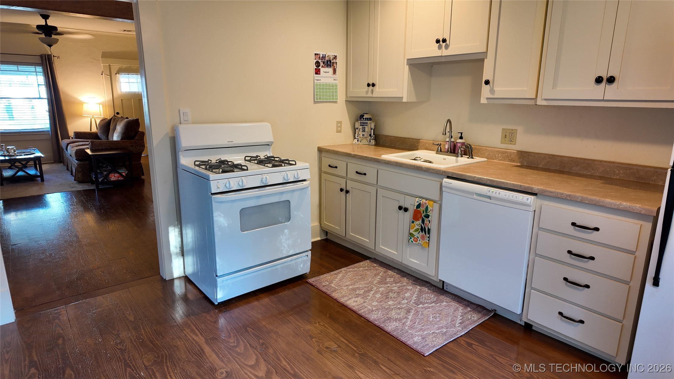 520 S Wheeling Avenue E Property Photo 16