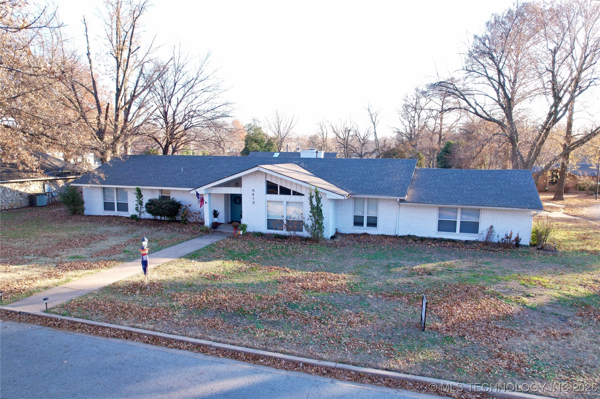 6410 E 53rd Street S Property Photo 1