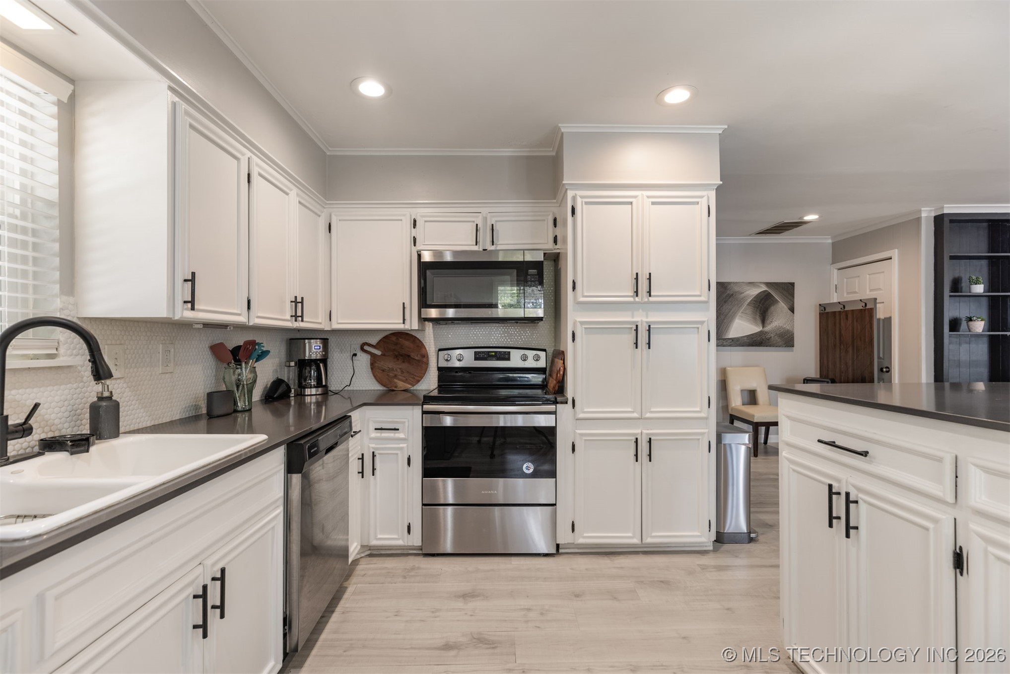 6410 E 53rd Street S Property Photo 29