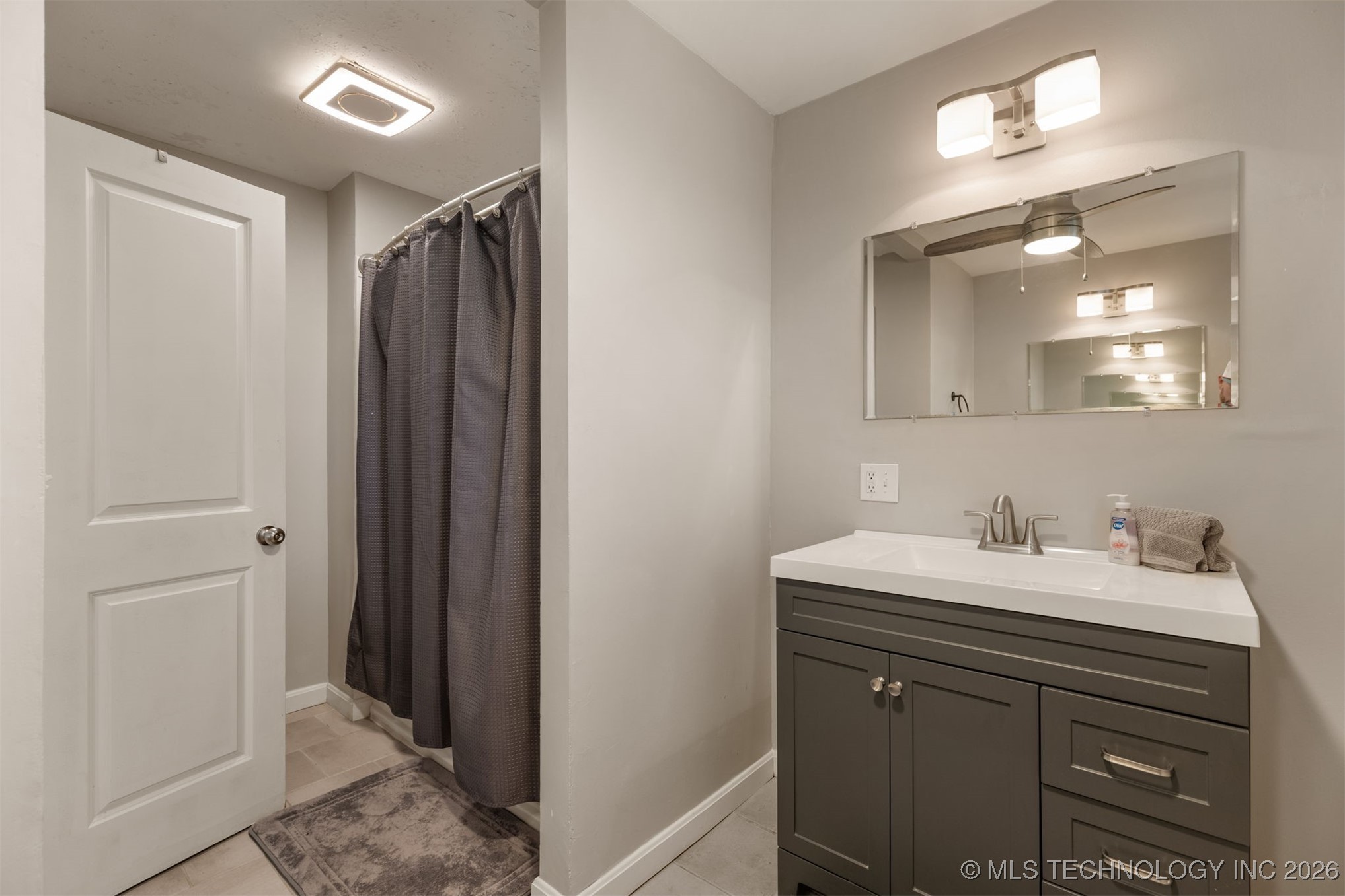 6410 E 53rd Street S Property Photo 47