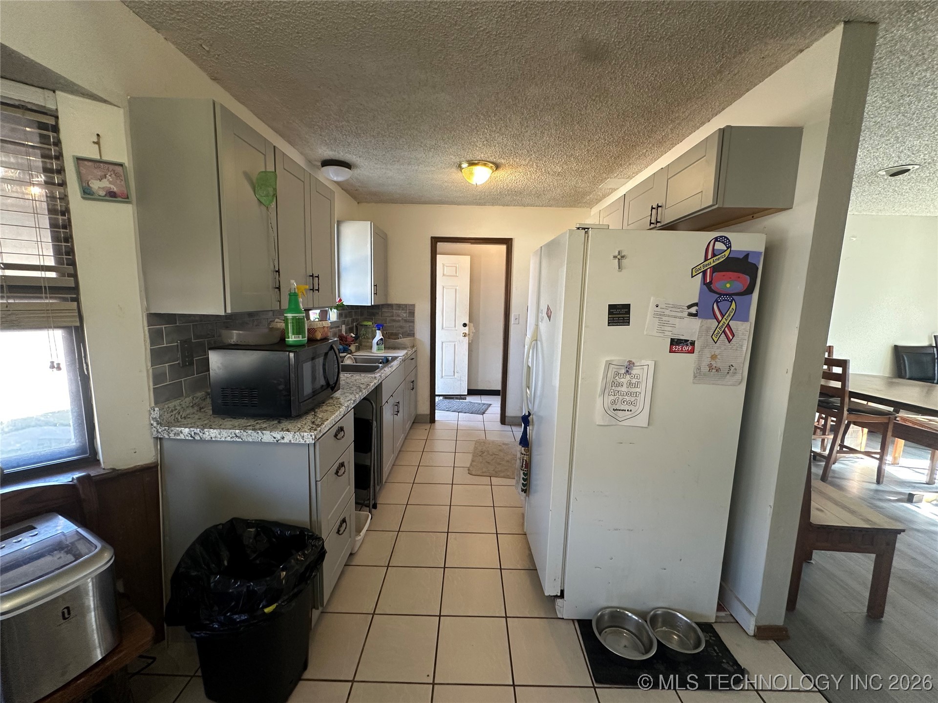 710 W Mary Lynn Drive Property Photo 6