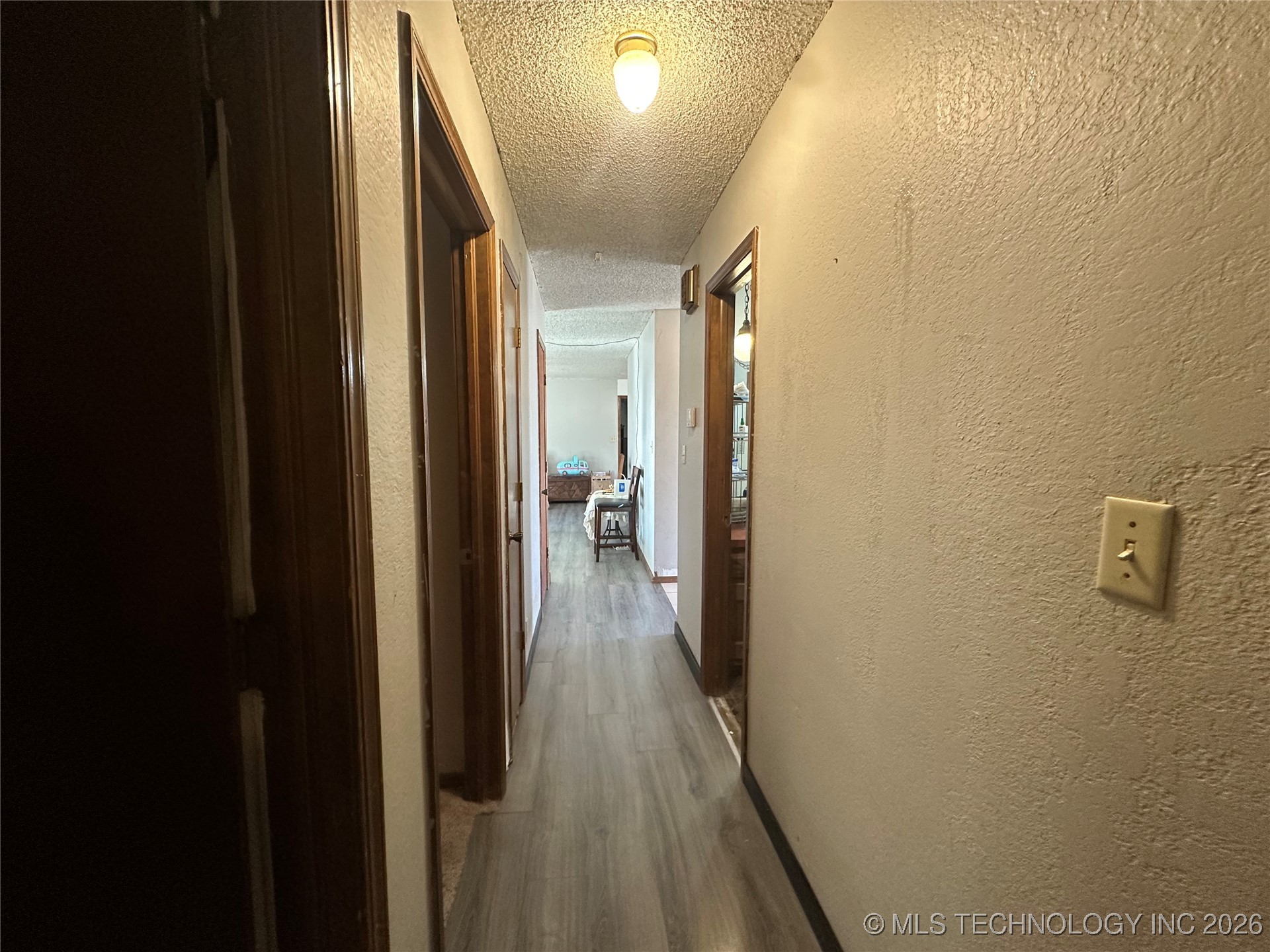 710 W Mary Lynn Drive Property Photo 14