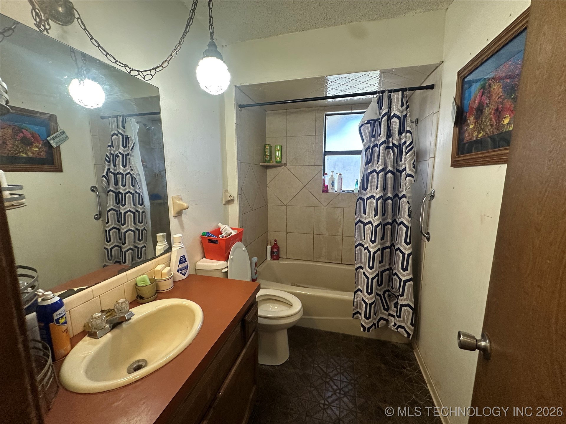 710 W Mary Lynn Drive Property Photo 16