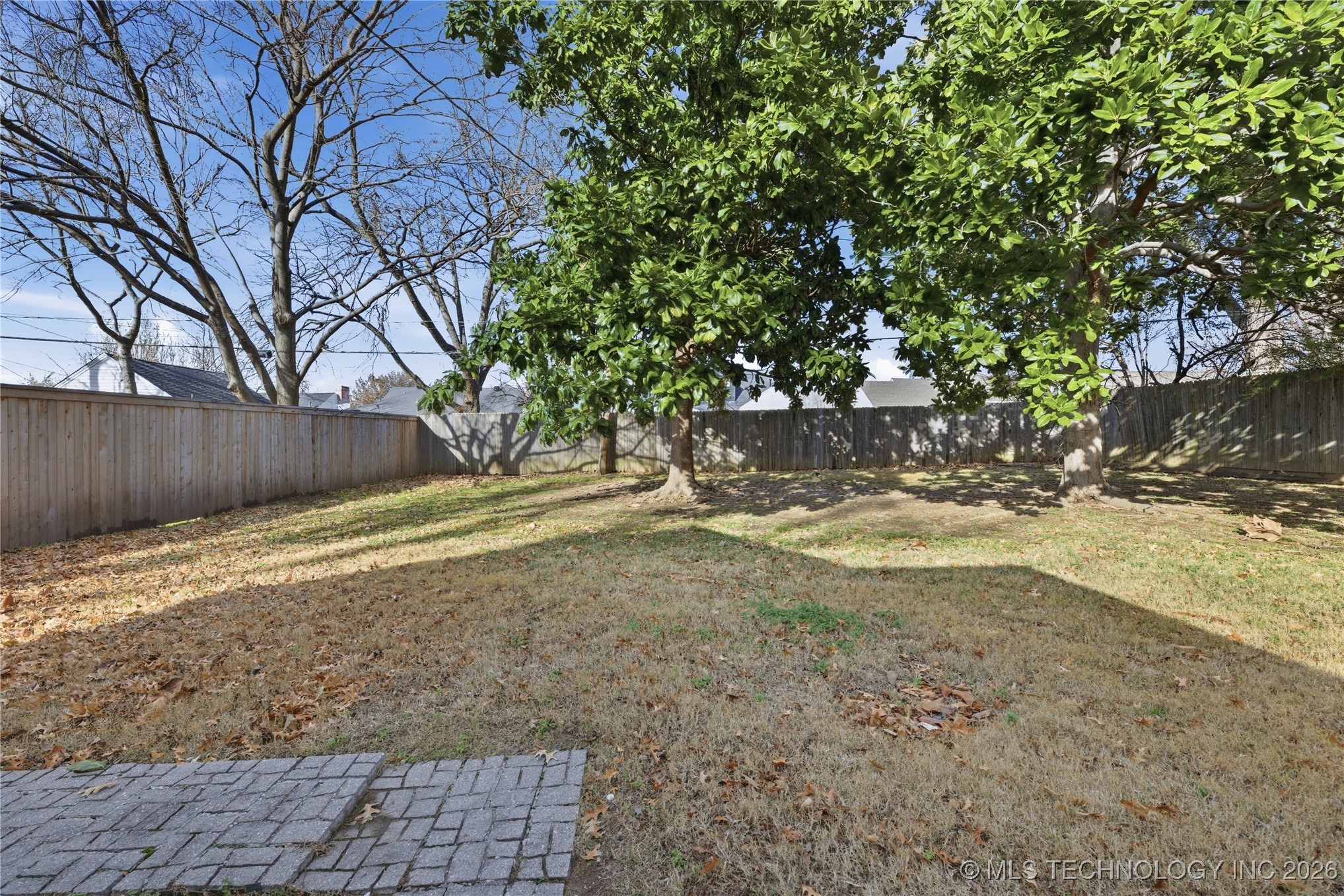 2537 E 18th Street Property Photo 21