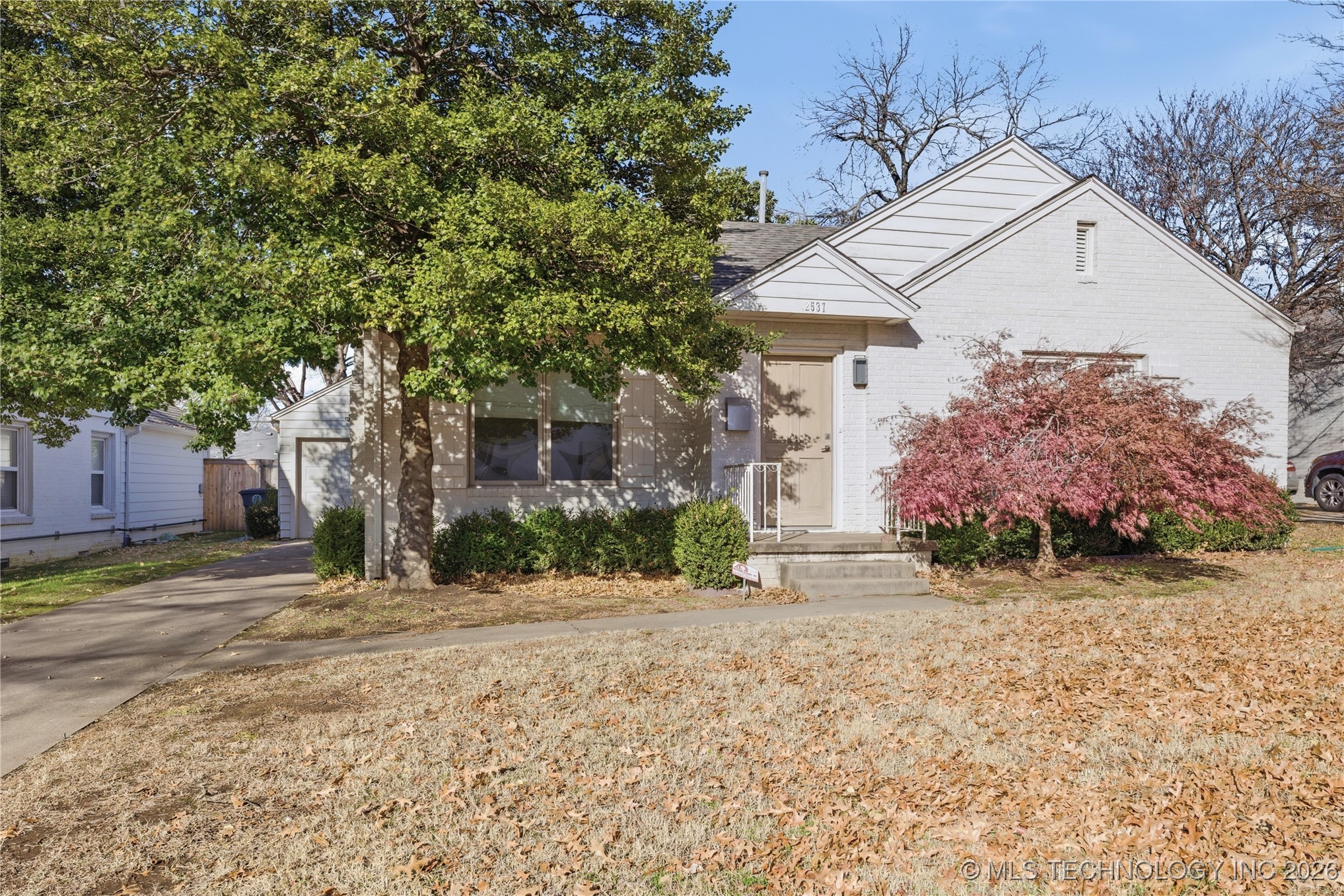 2537 E 18th Street Property Photo 24