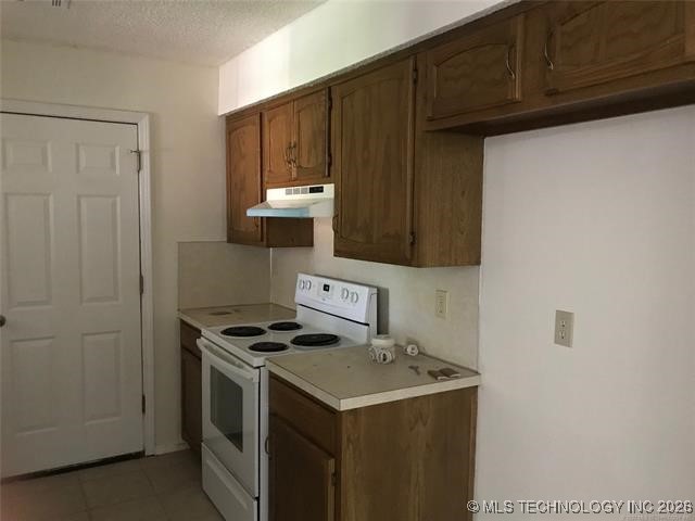 8227 E 65th Street Property Photo 4