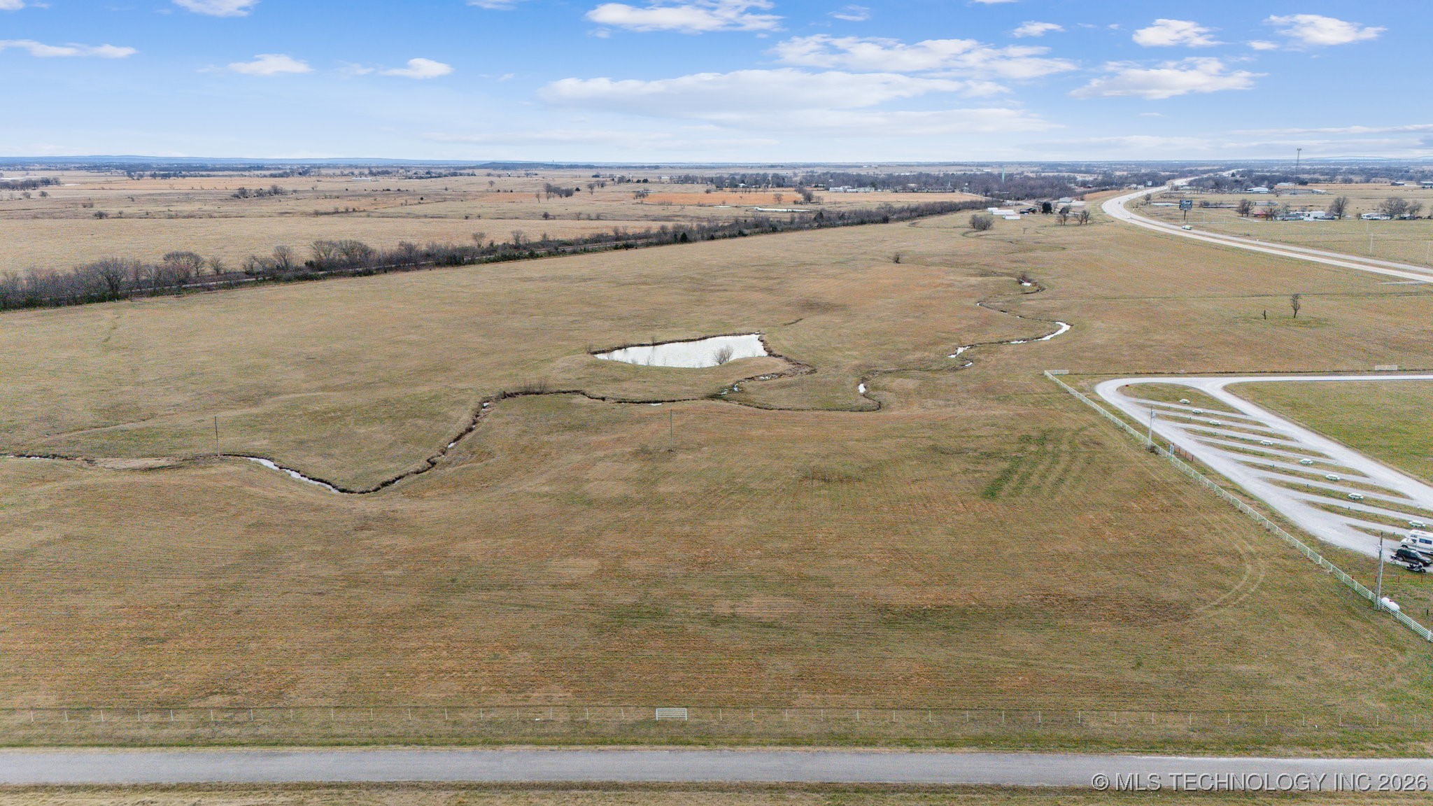 437367 E 320 Road Property Photo 15