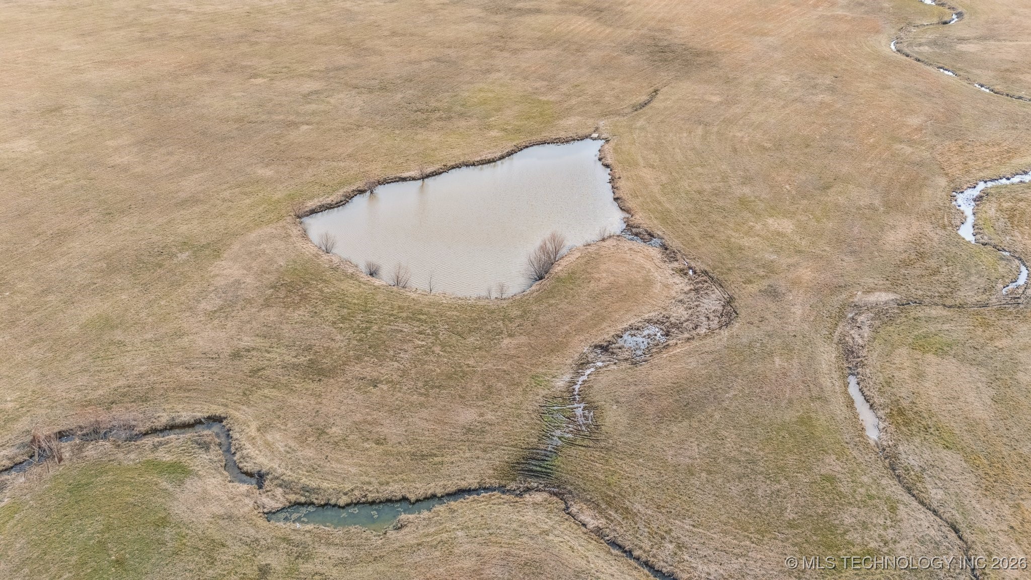 437367 E 320 Road Property Photo 17