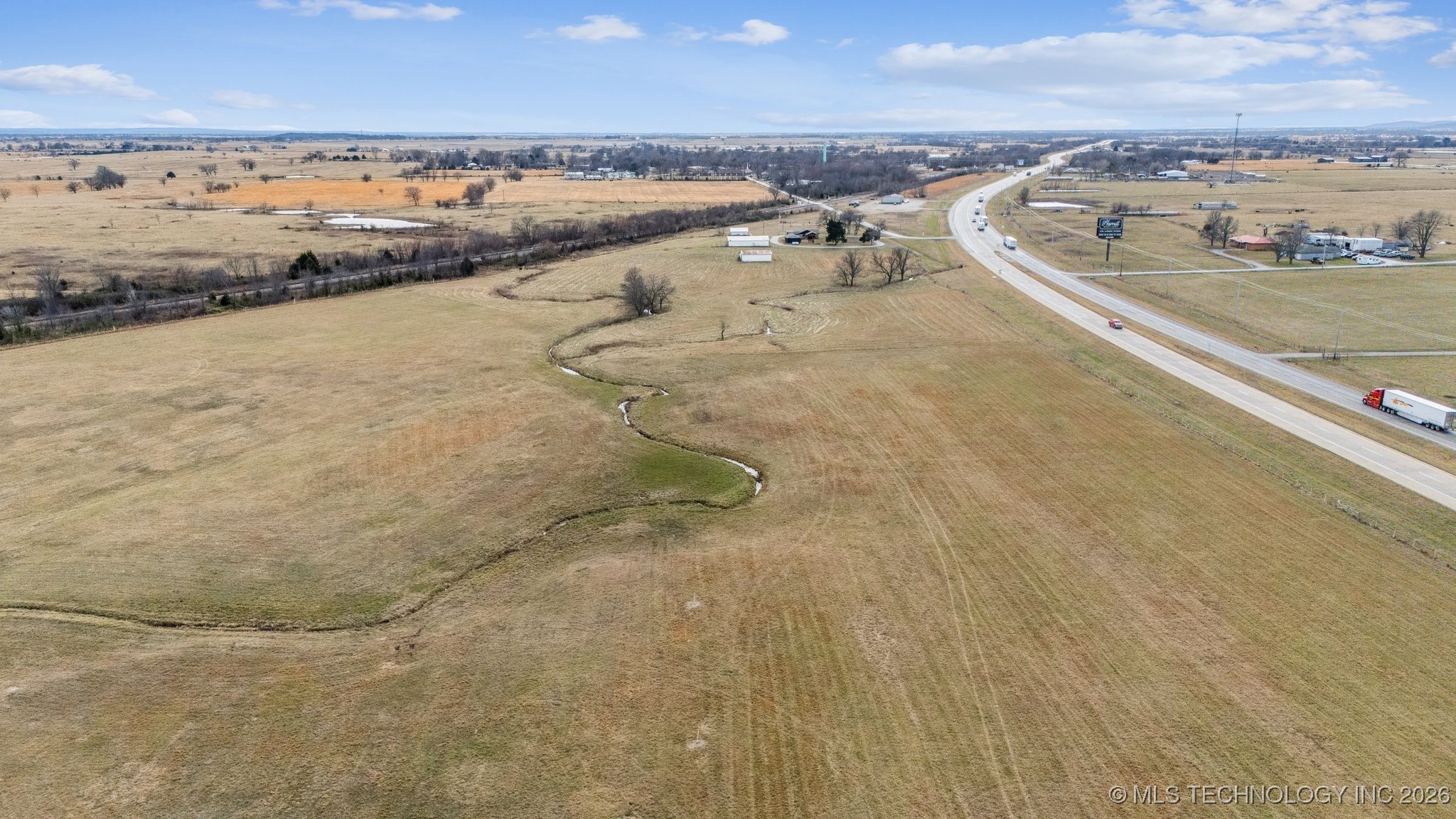 437367 E 320 Road Property Photo 18