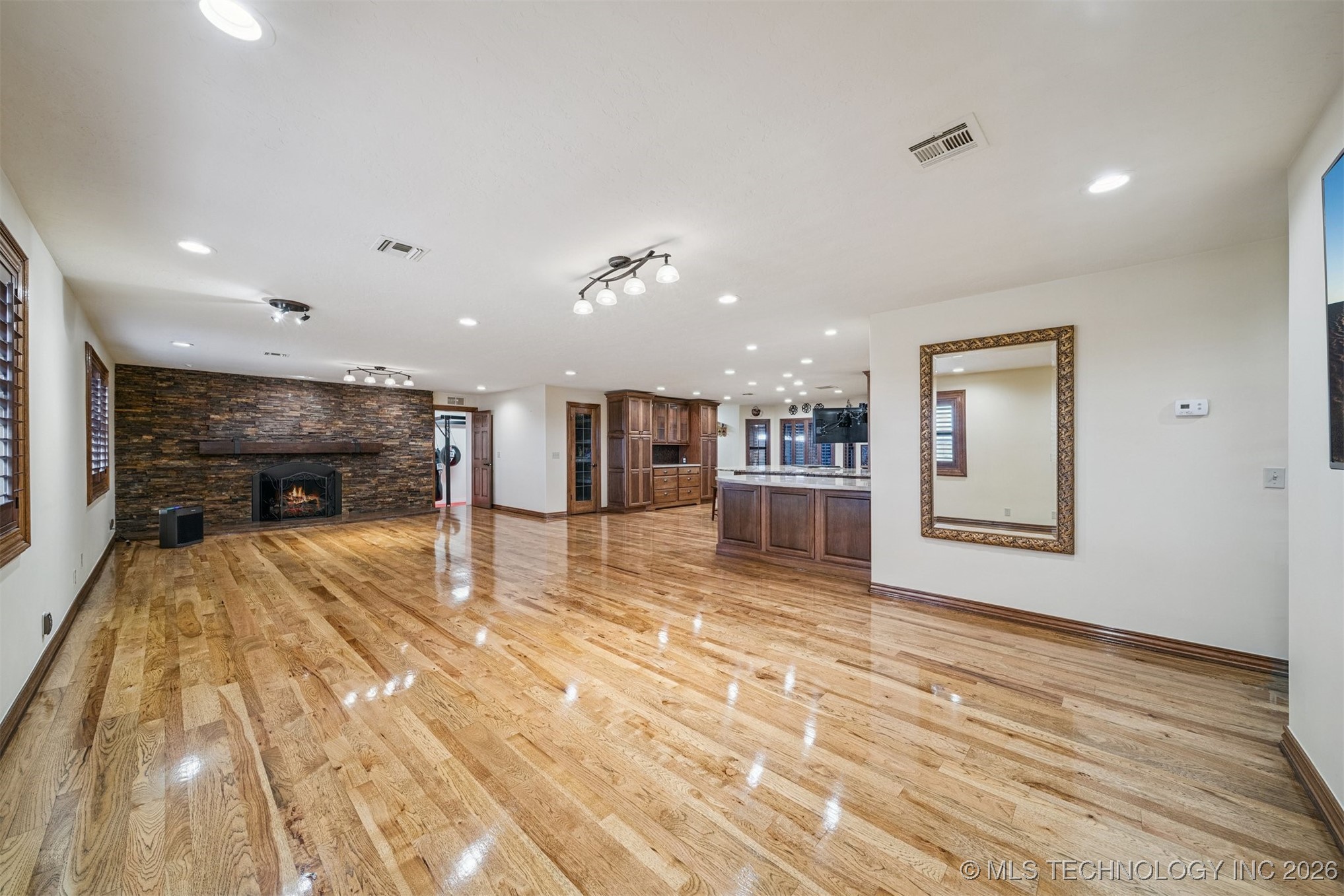 437367 E 320 Road Property Photo 26