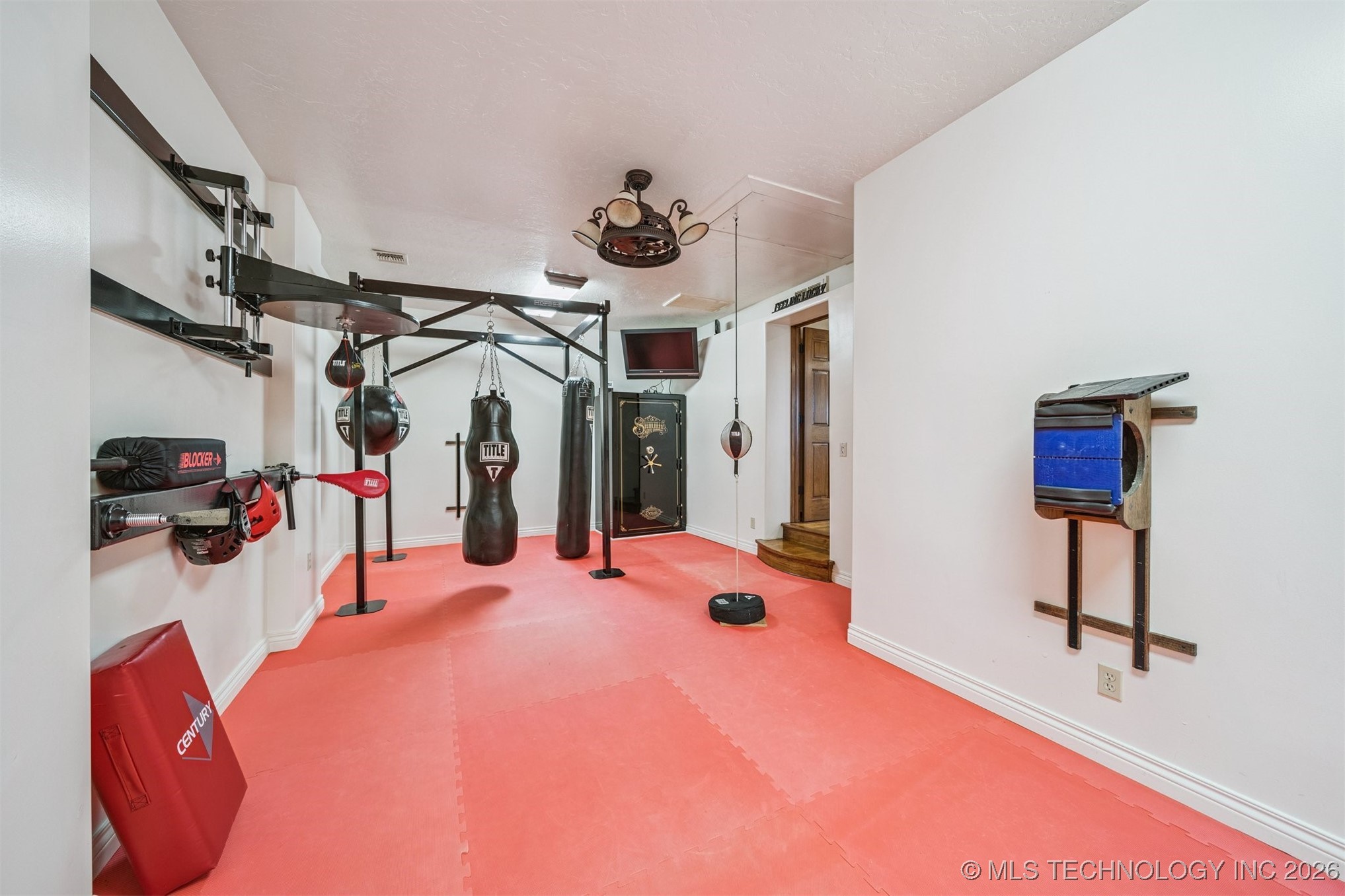 437367 E 320 Road Property Photo 31