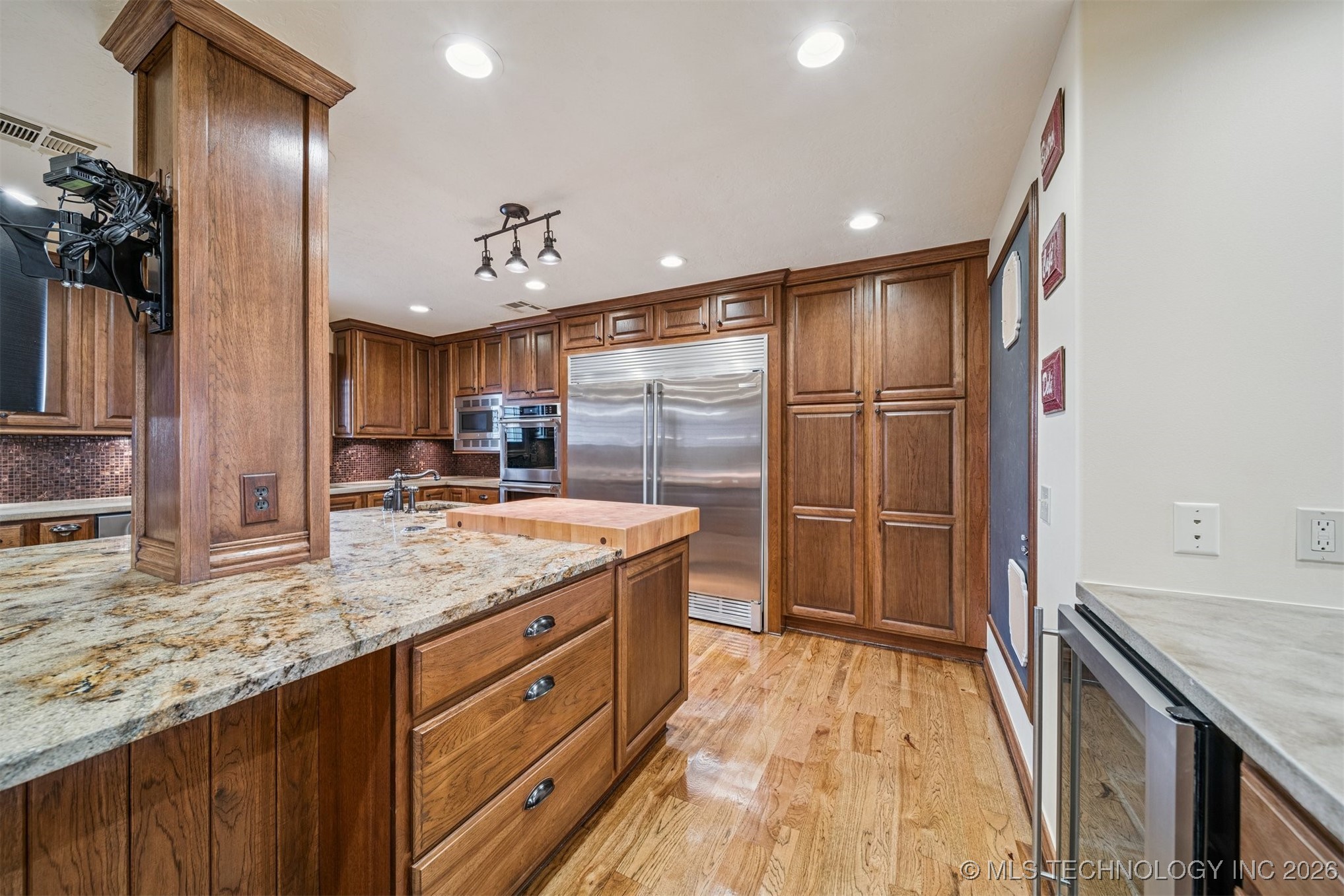 437367 E 320 Road Property Photo 38