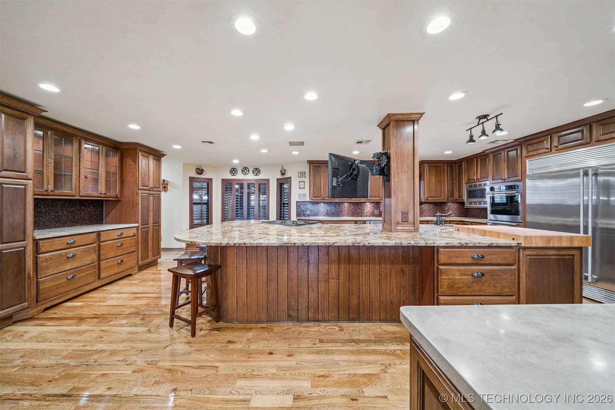 437367 E 320 Road Property Photo 40