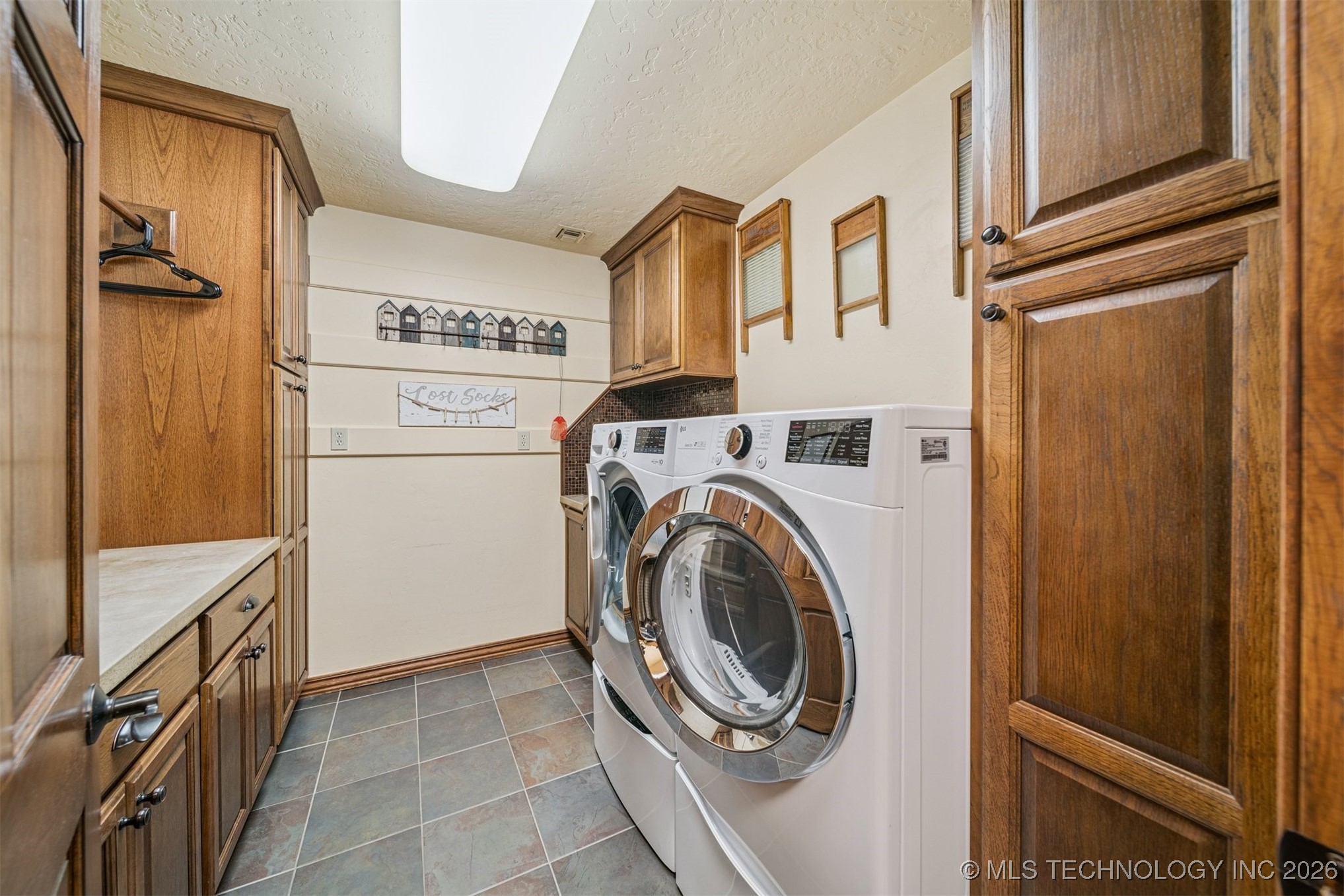 437367 E 320 Road Property Photo 45