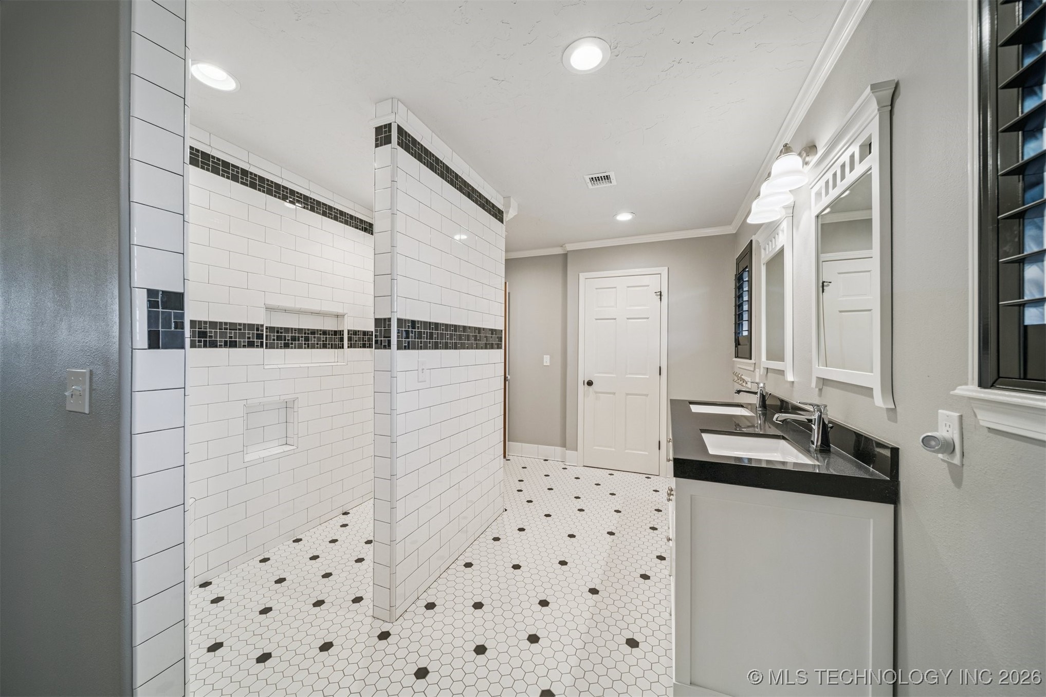 437367 E 320 Road Property Photo 59