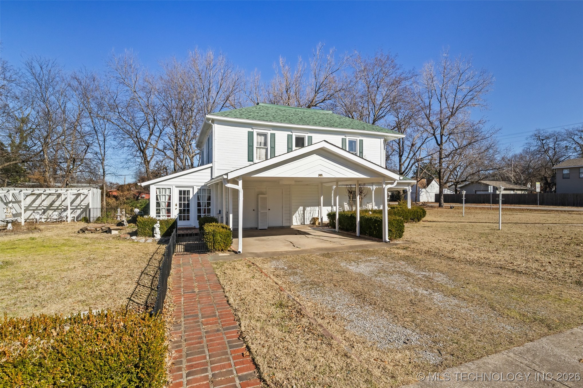 403 N Choctaw Avenue Property Photo 2