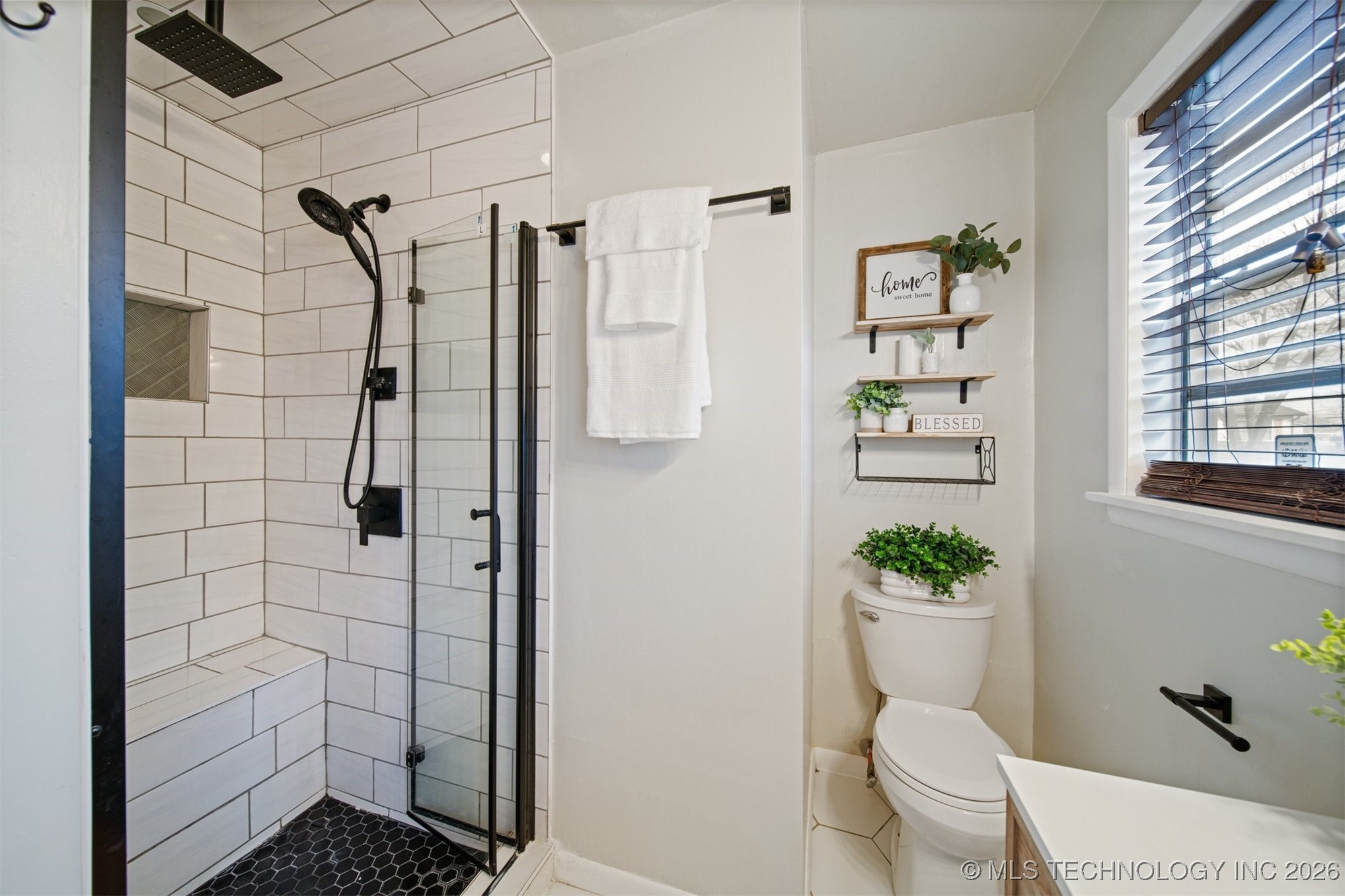 2511 E Sidney Avenue Property Photo 13