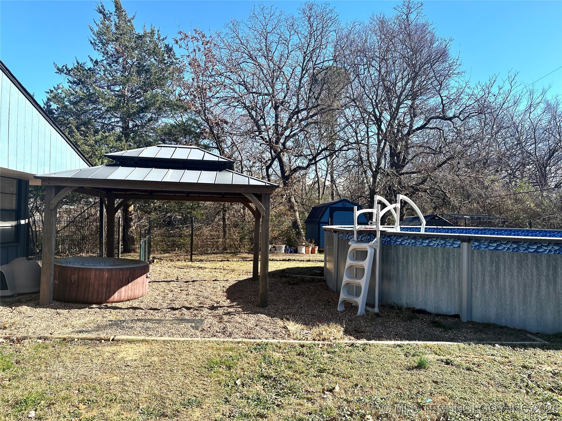 2627 Woodland Property Photo 6