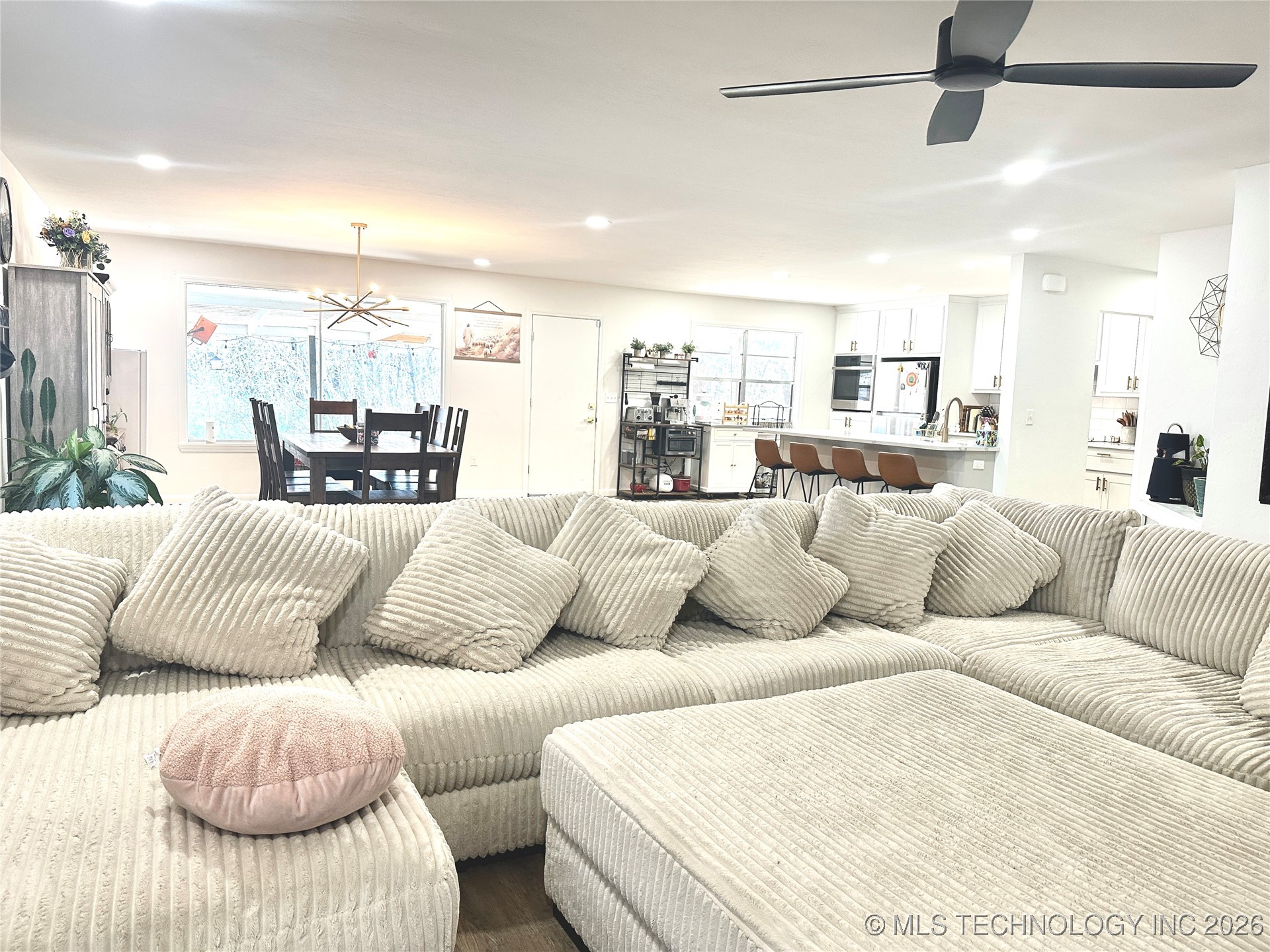 2627 Woodland Property Photo 14