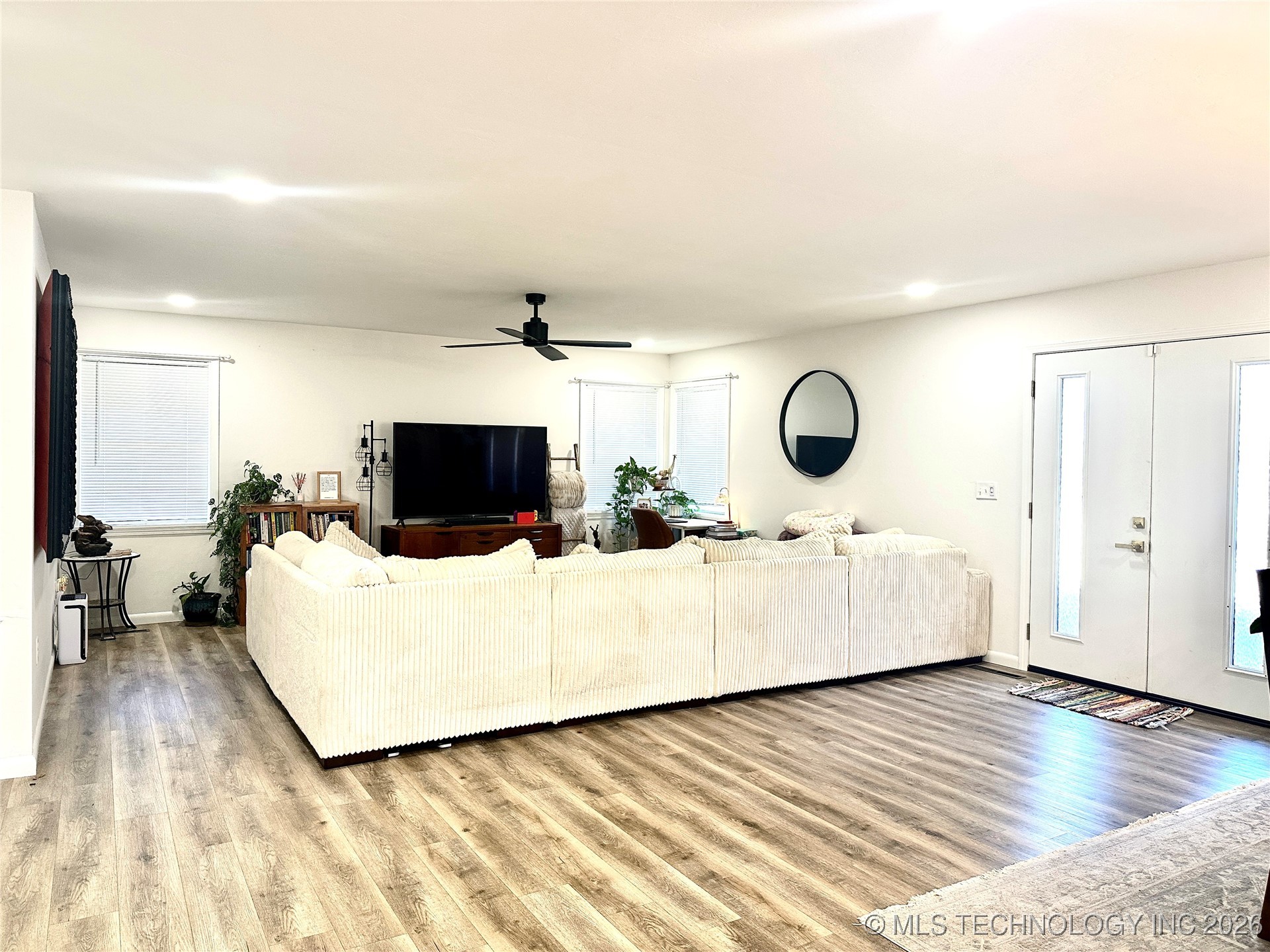 2627 Woodland Property Photo 16