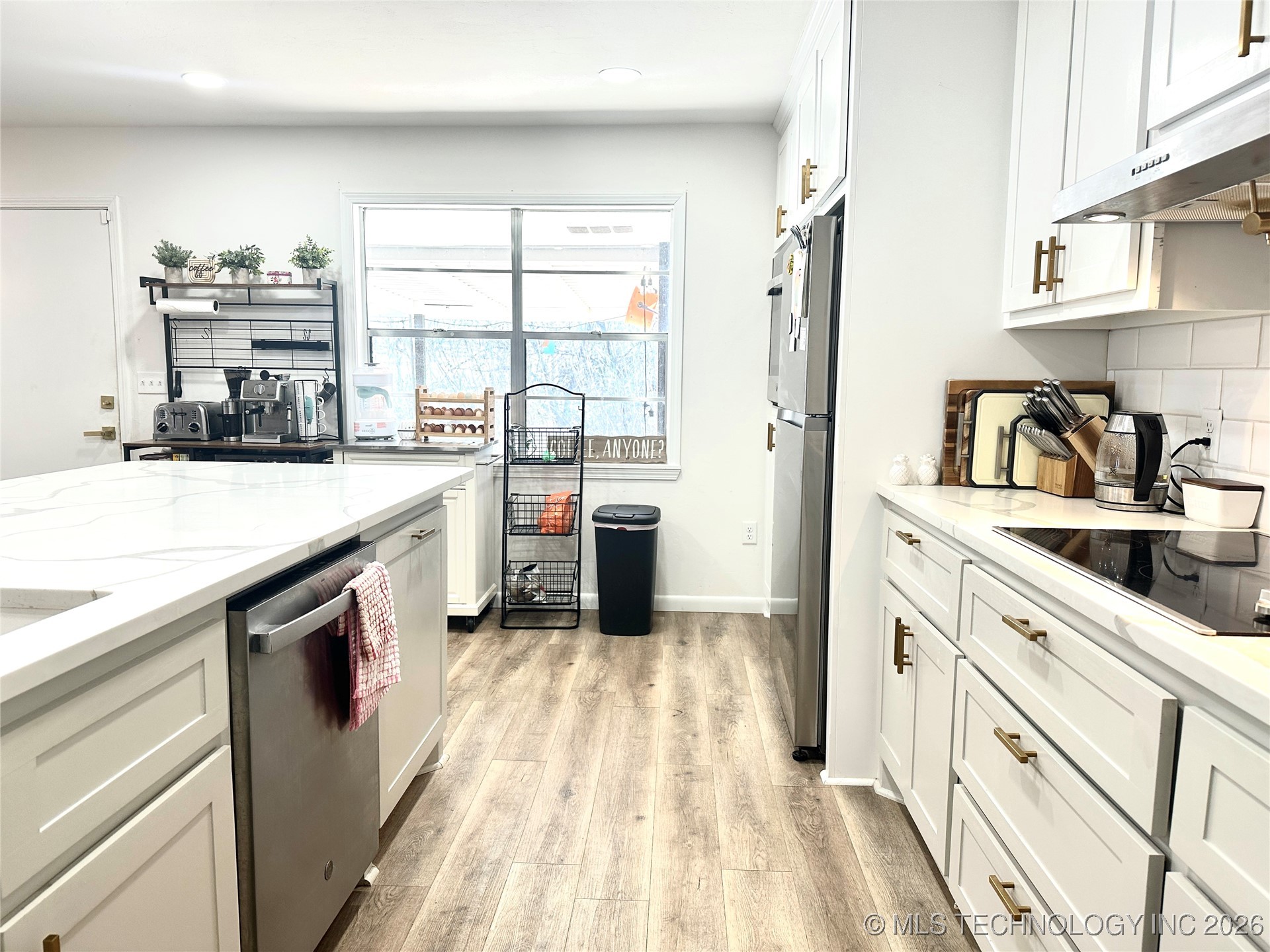 2627 Woodland Property Photo 25