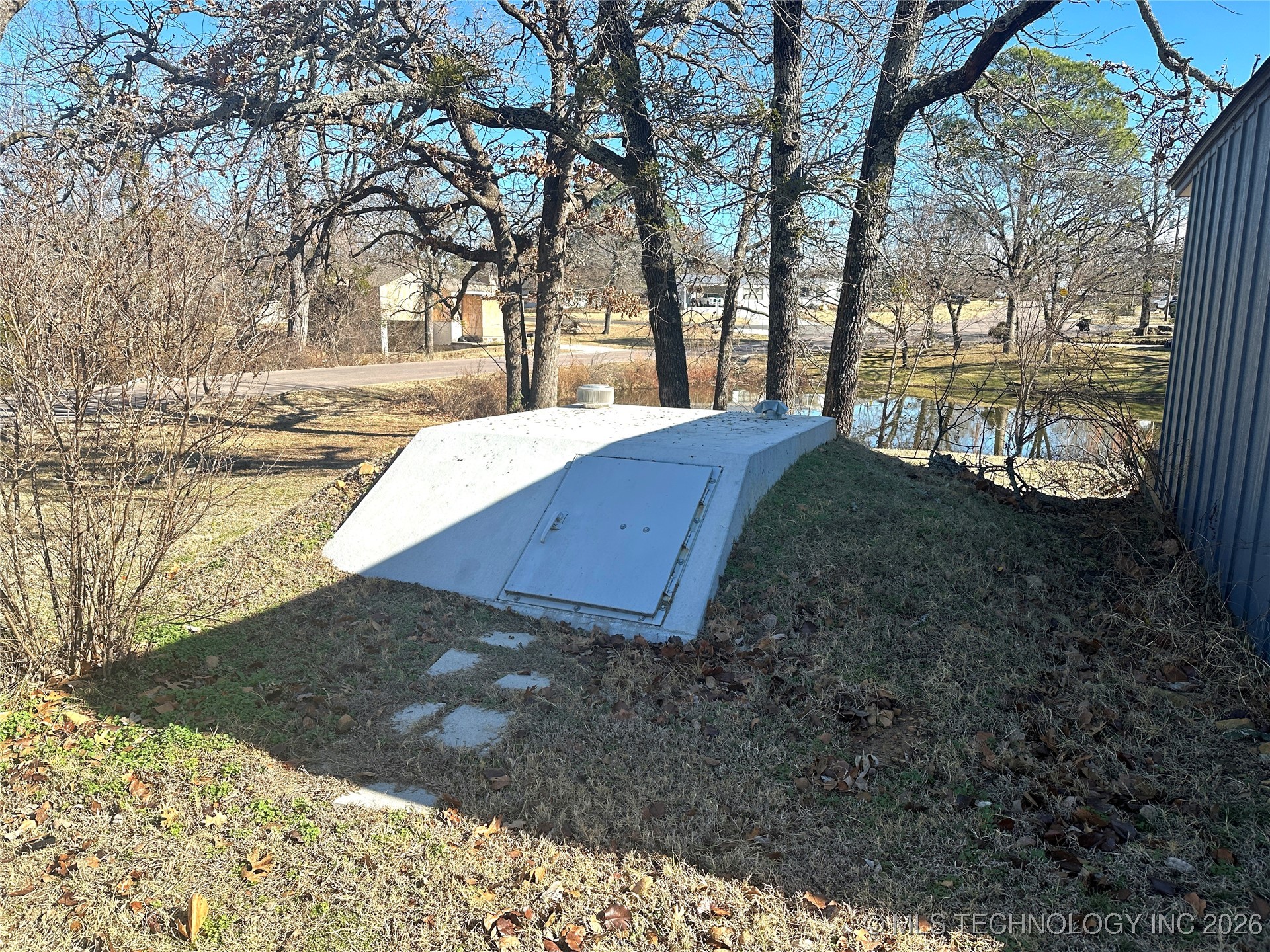 2627 Woodland Property Photo 42