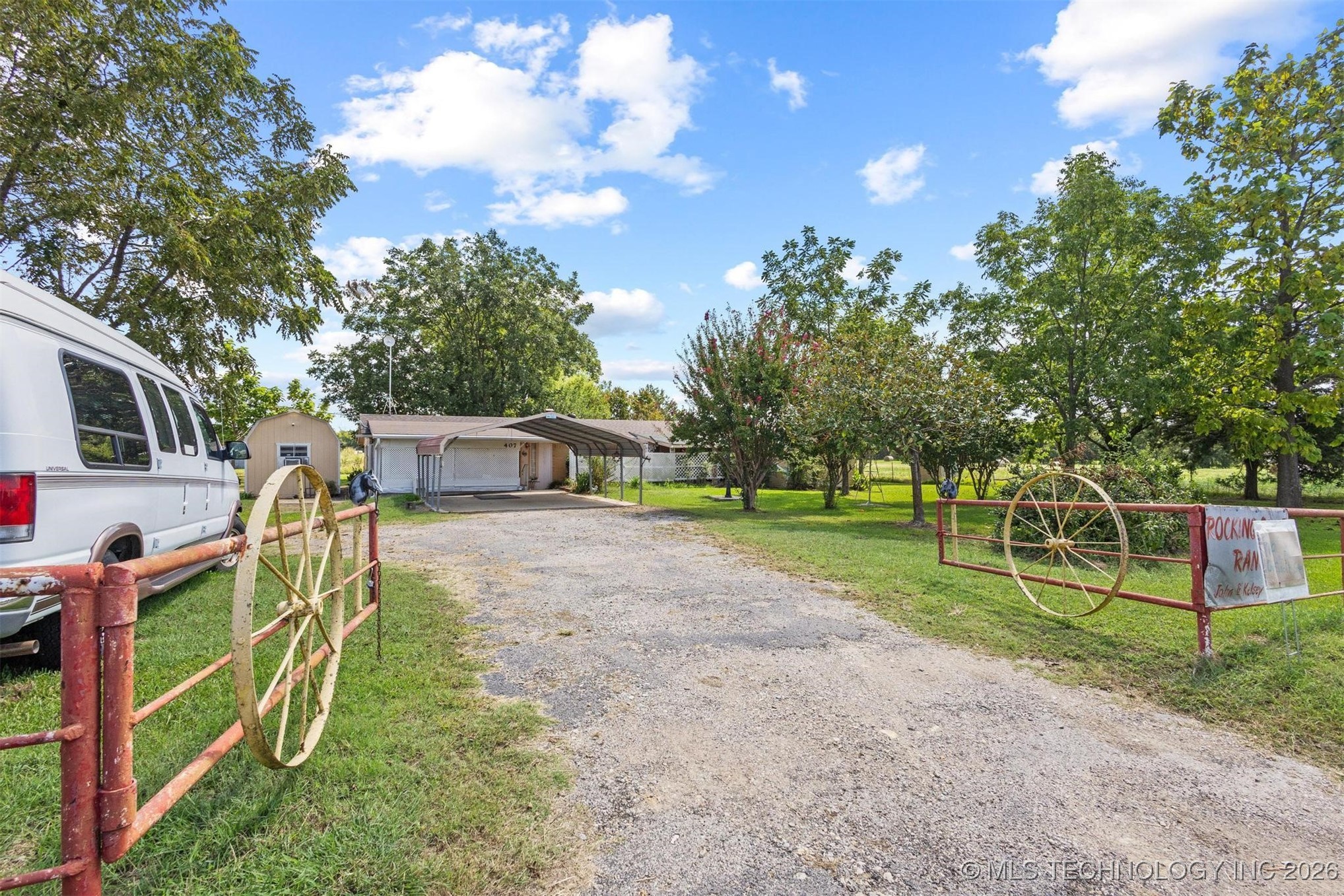 419 Mead Cemetery Property Photo 3
