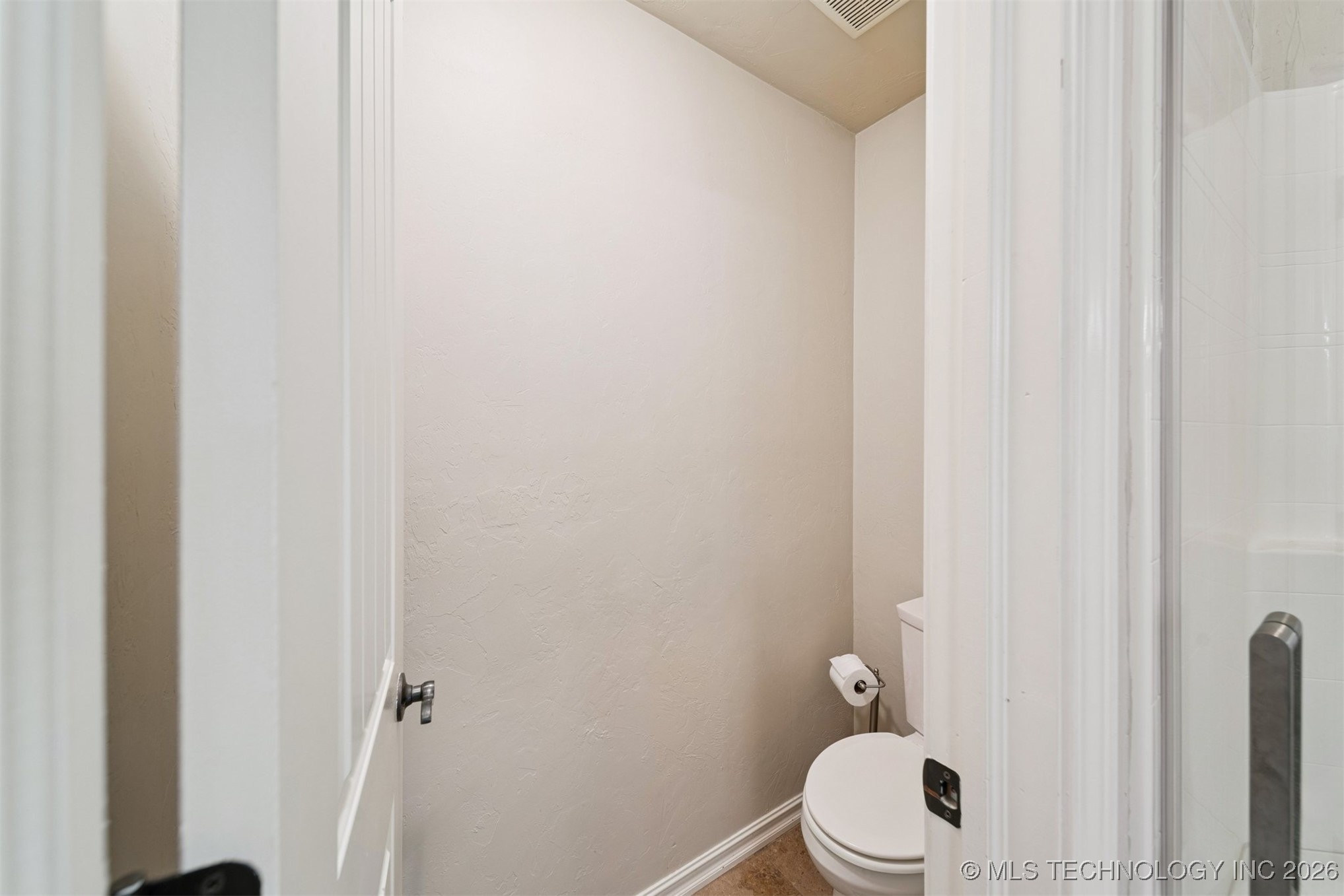 911 E 14th Street Property Photo 26