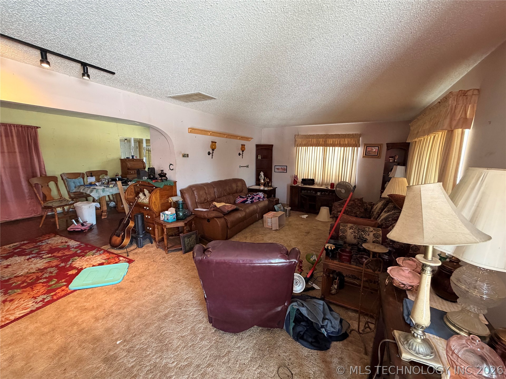 704 S Pennsylvania Avenue Property Photo 4