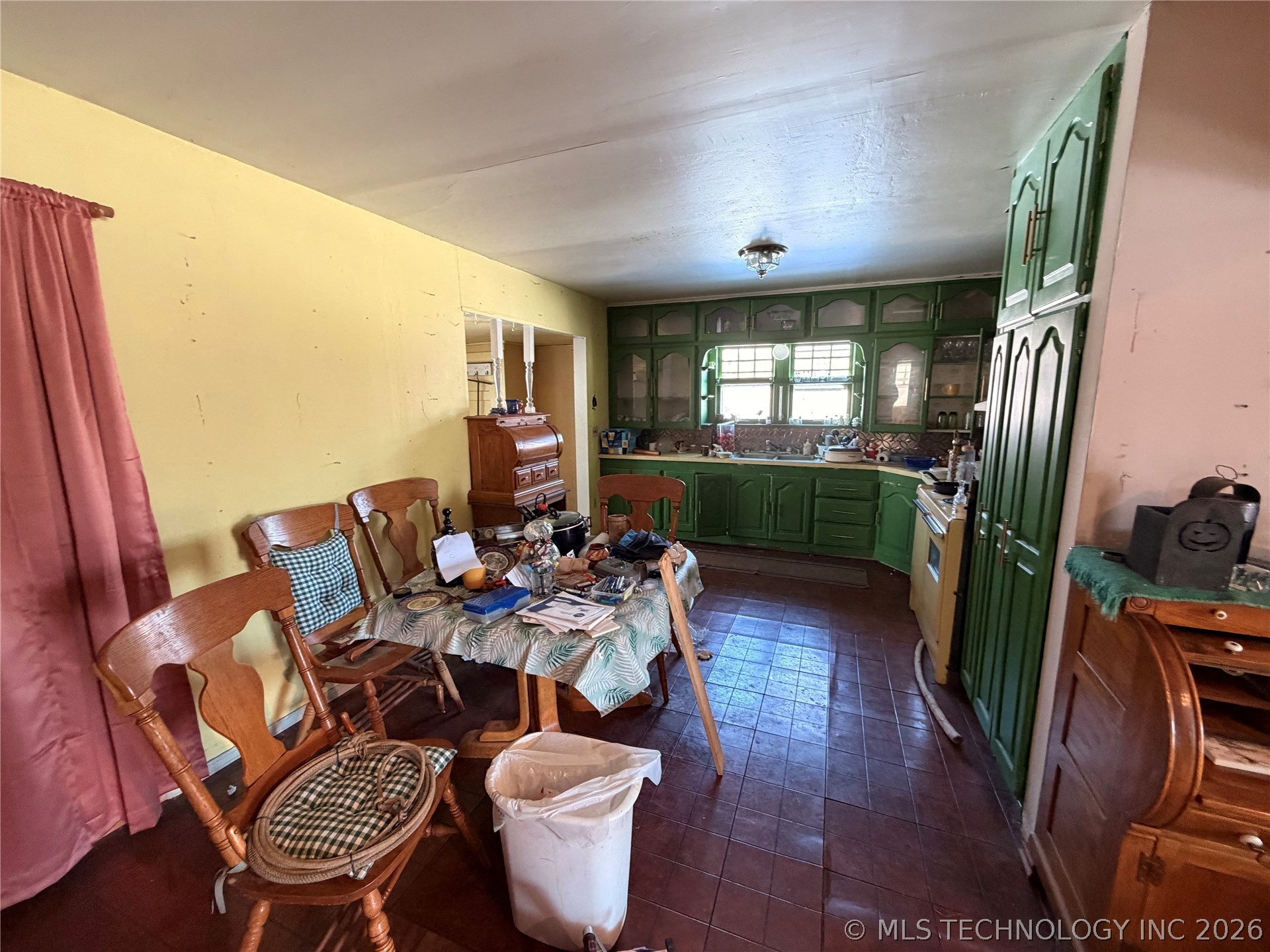 704 S Pennsylvania Avenue Property Photo 13