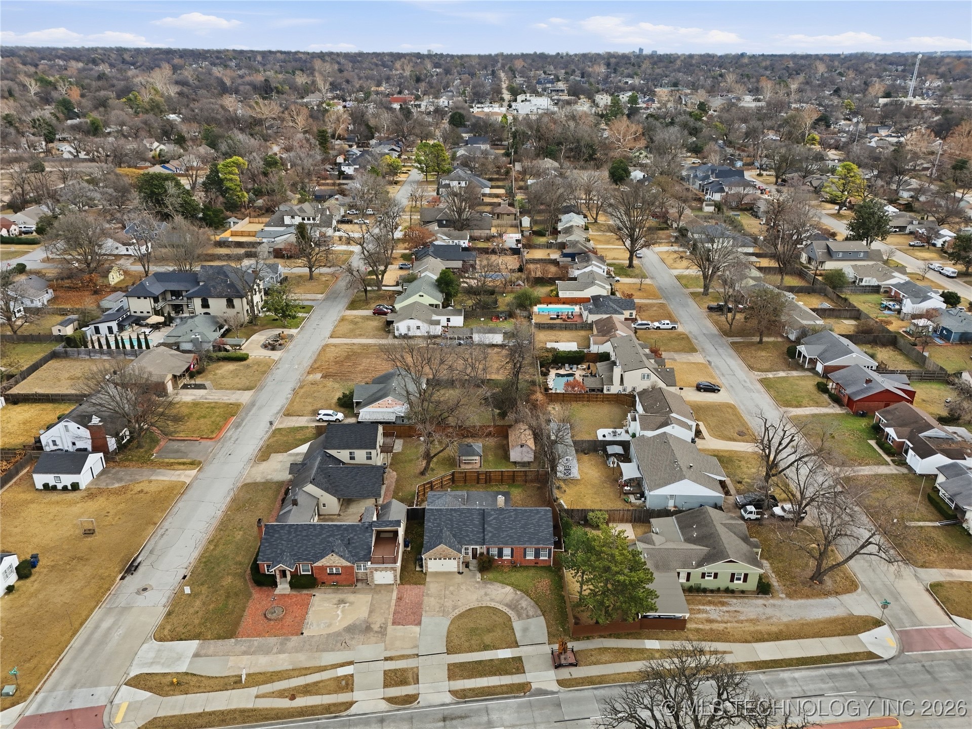 3409 Riverside Drive Property Photo 8