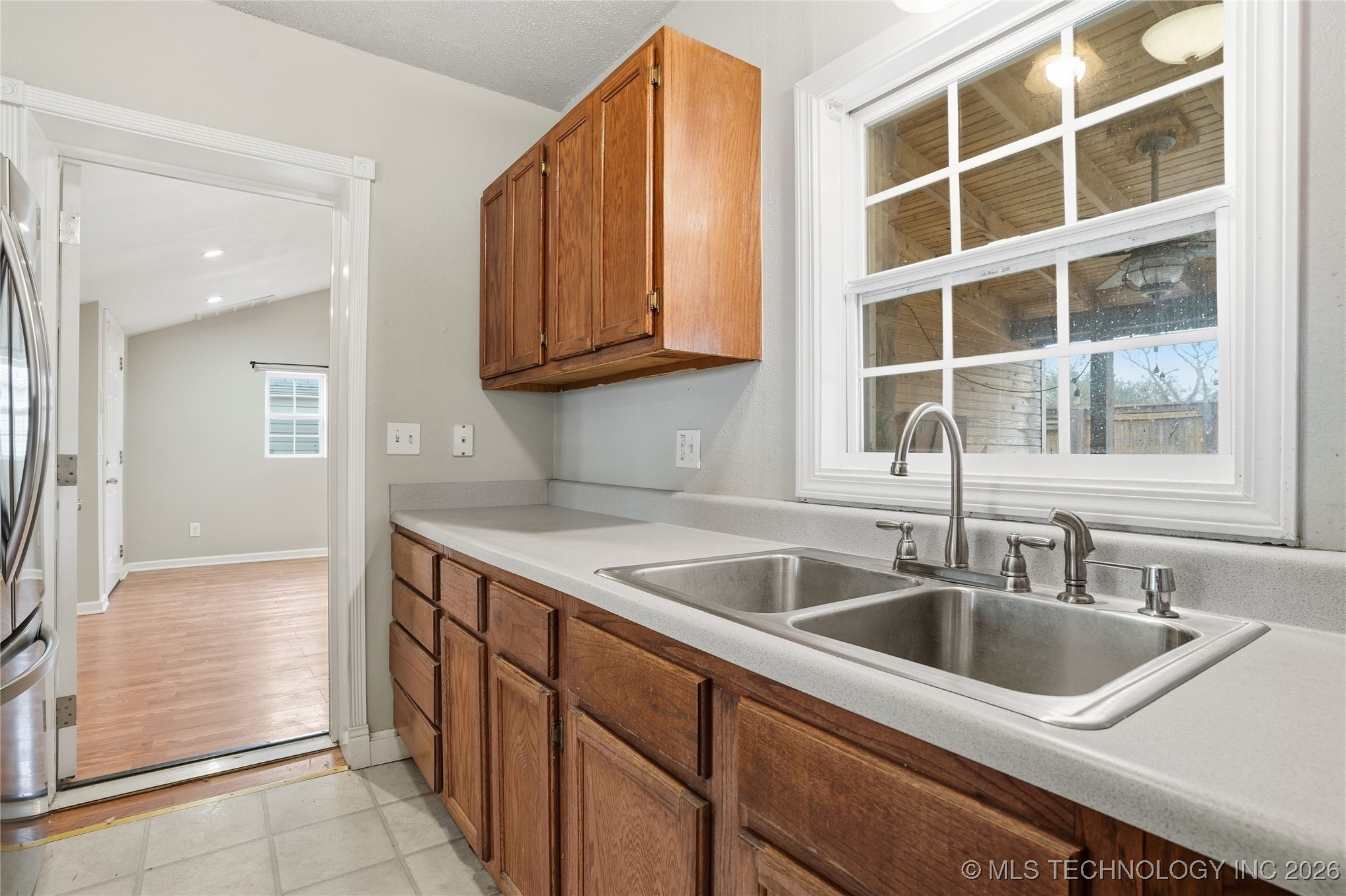 3409 Riverside Drive Property Photo 19