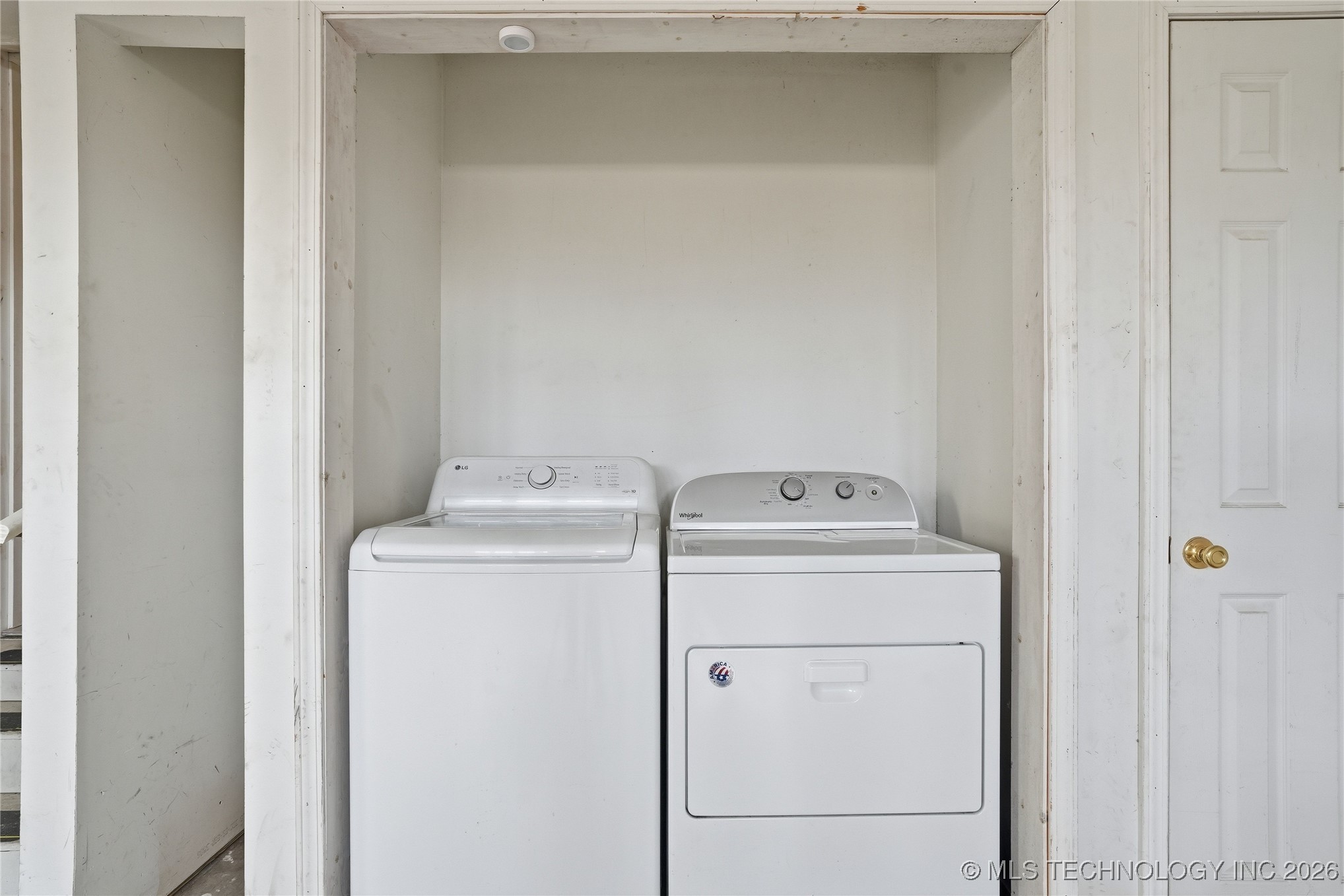 3409 Riverside Drive Property Photo 37