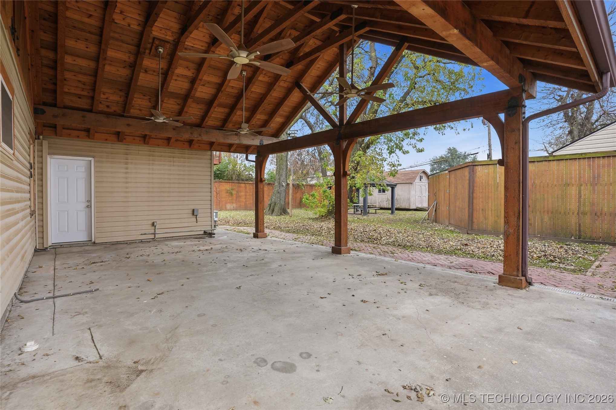 3409 Riverside Drive Property Photo 73