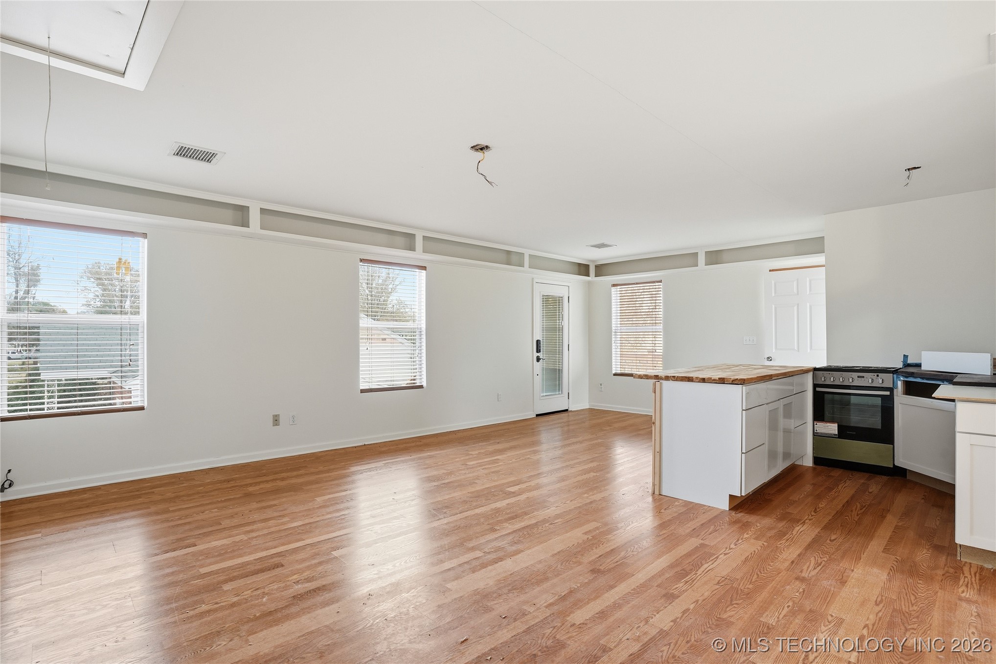 3409 Riverside Drive Property Photo 93